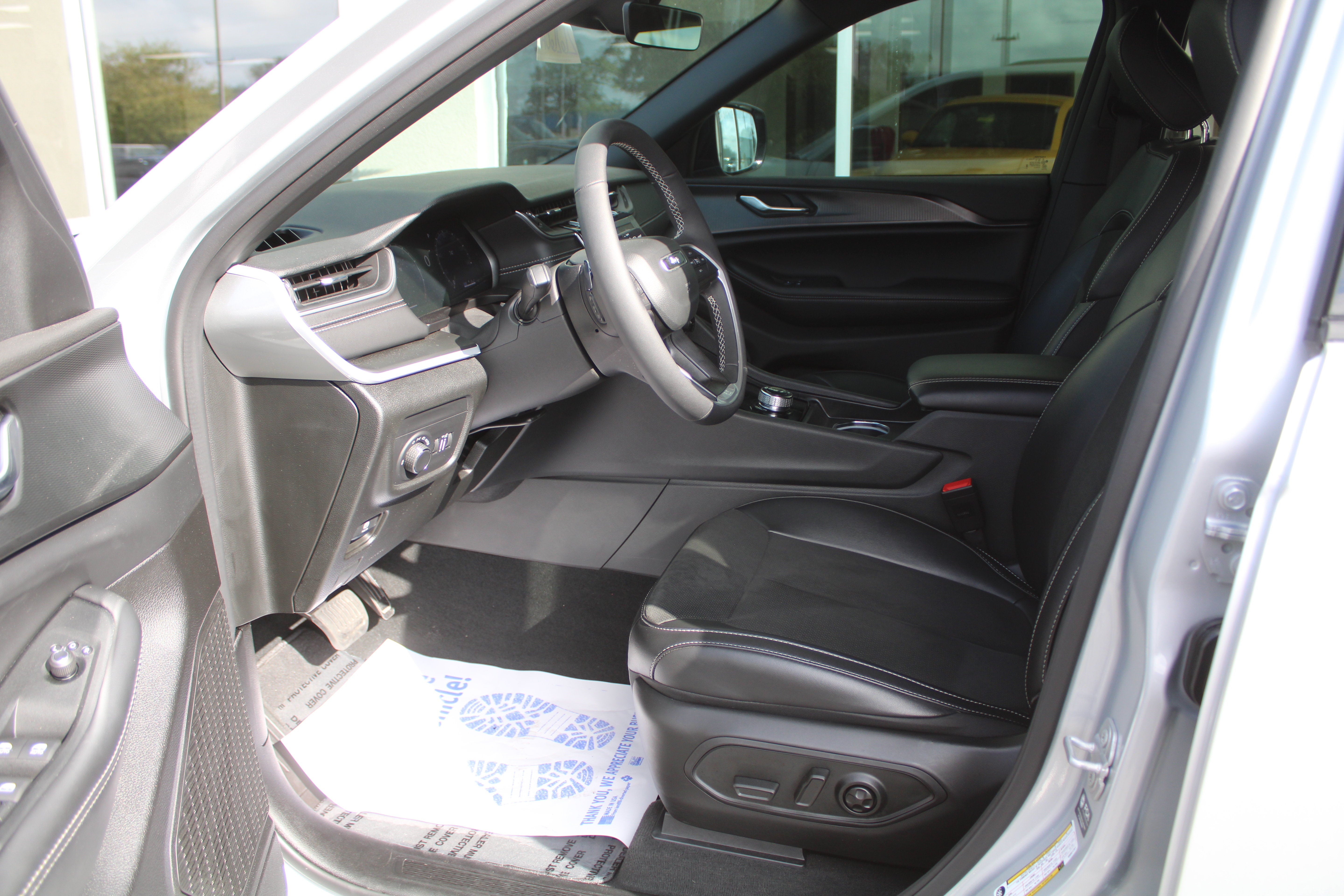 2025 Jeep Grand Cherokee L Altitude X 4x4