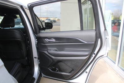 2025 Jeep Grand Cherokee L Altitude X 4x4