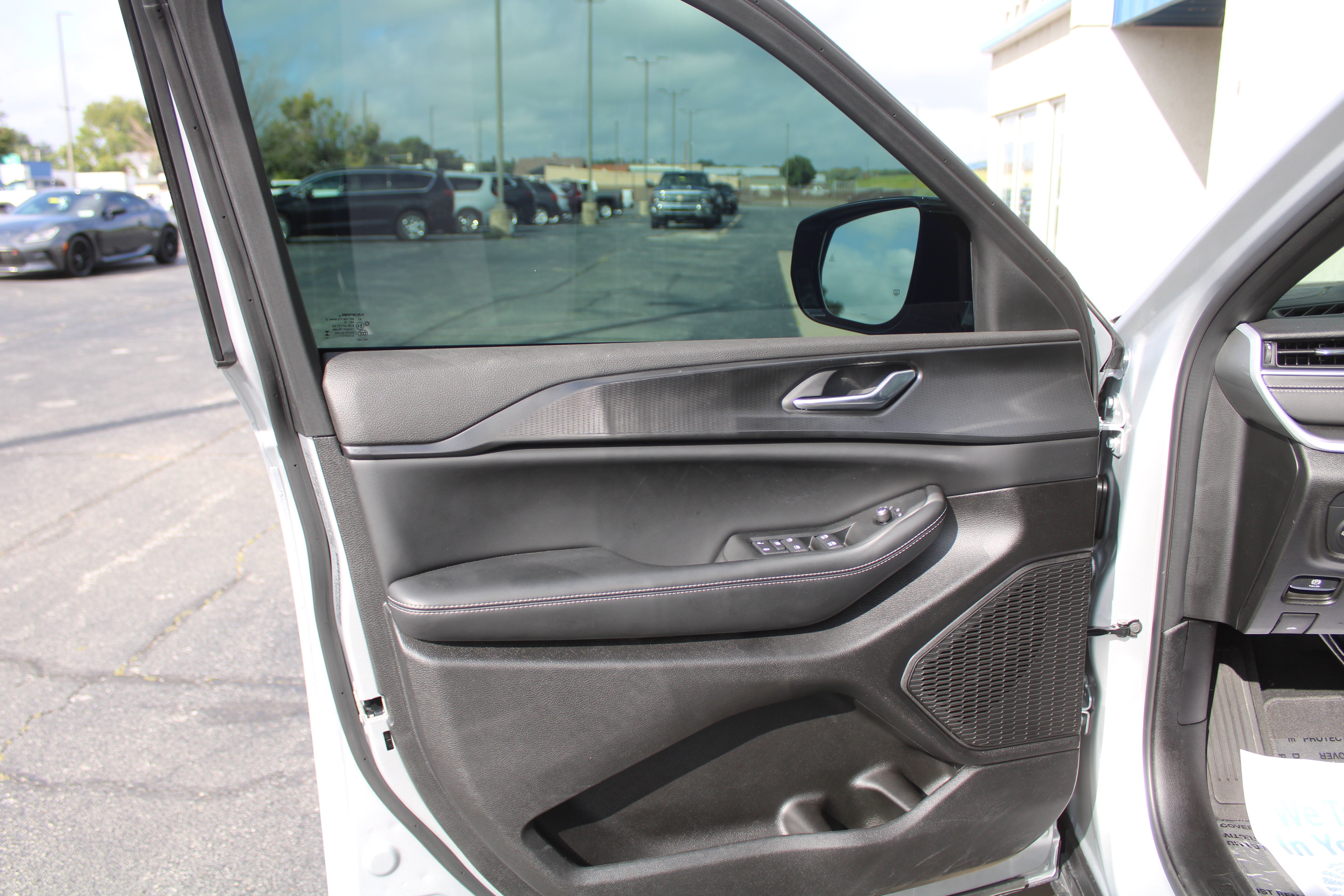 2025 Jeep Grand Cherokee L Altitude X 4x4