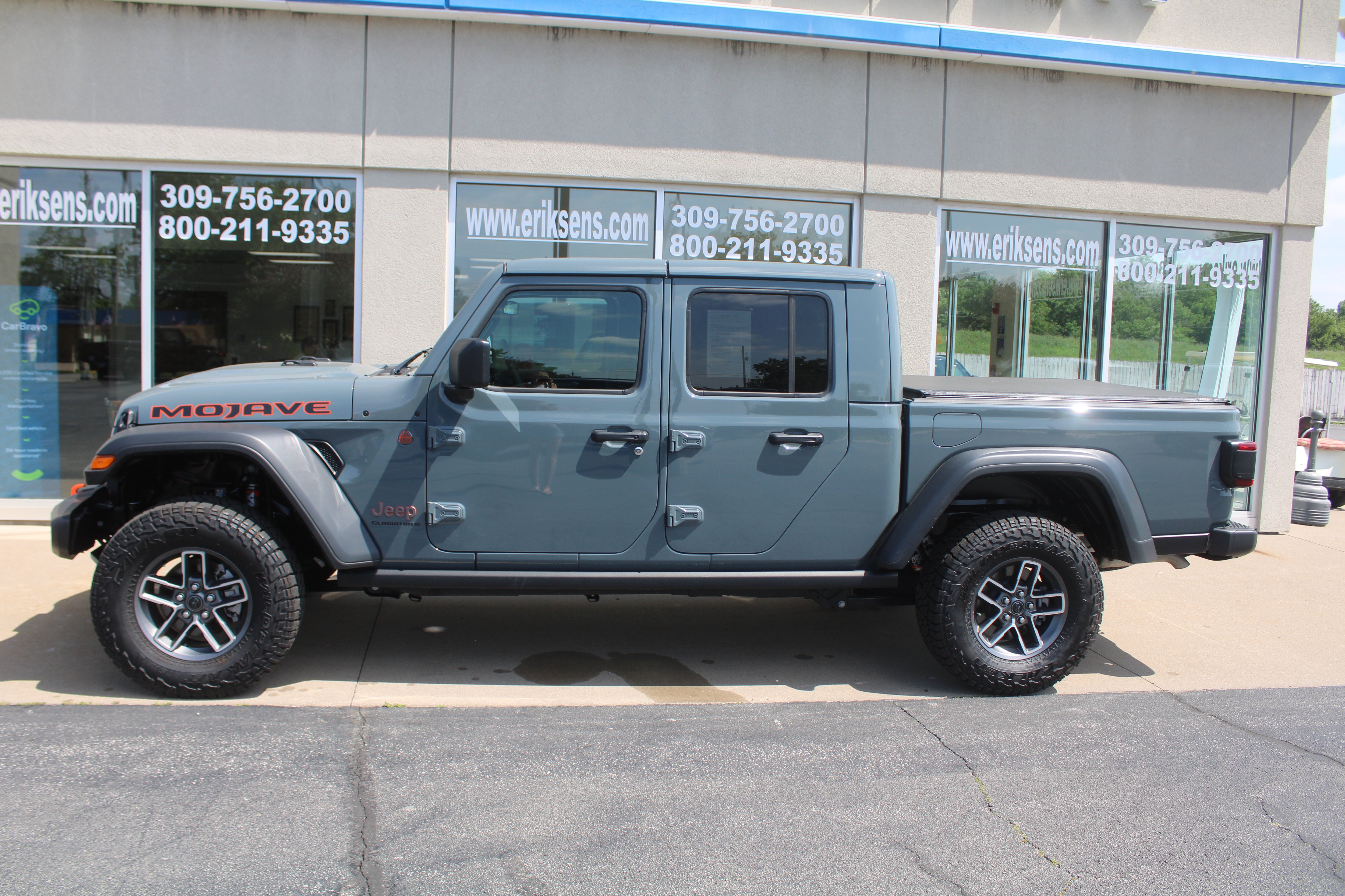 2025 Jeep Gladiator Mojave 4x4