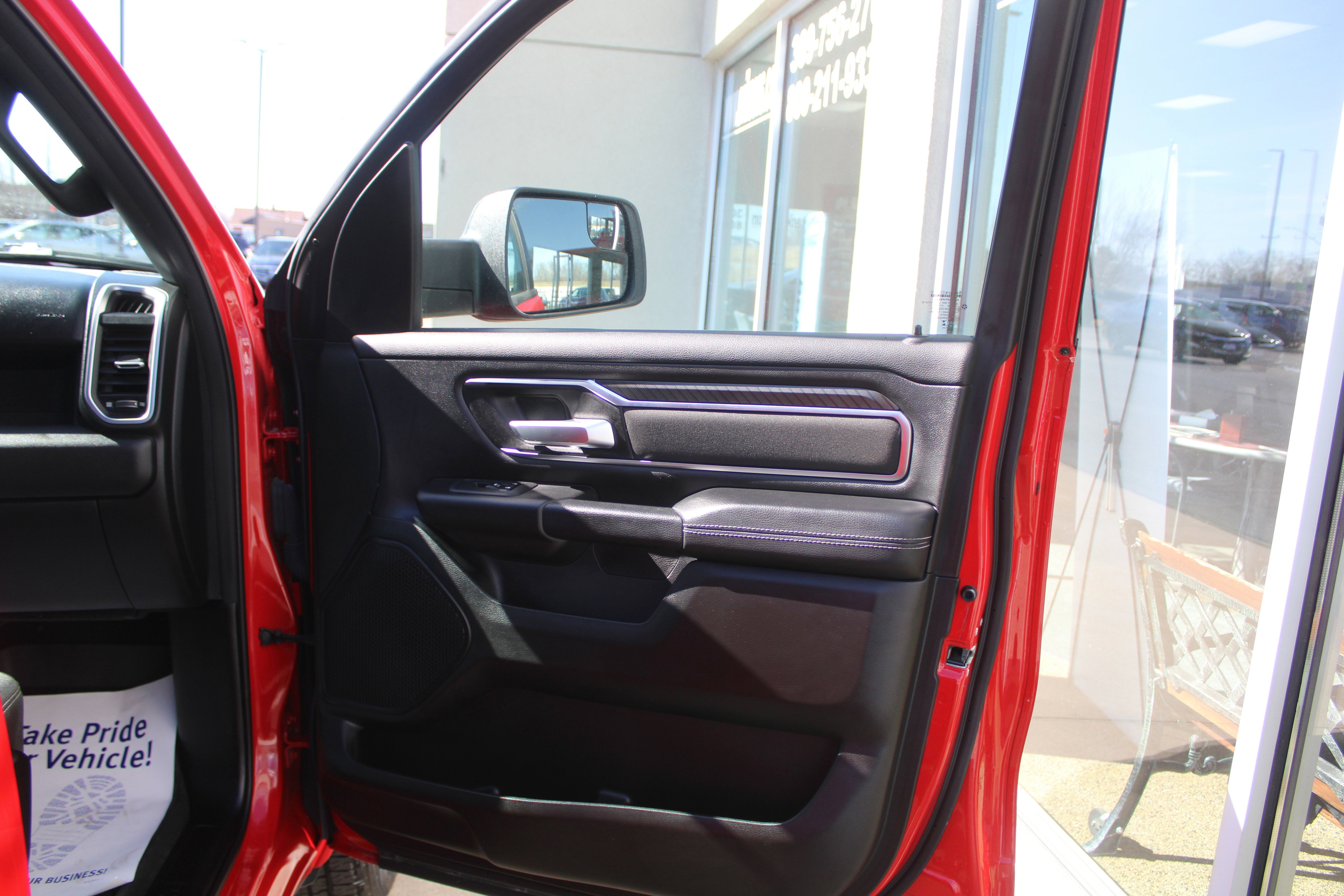 2025 RAM 1500 Big Horn Crew Cab 4x4 5'7" Box