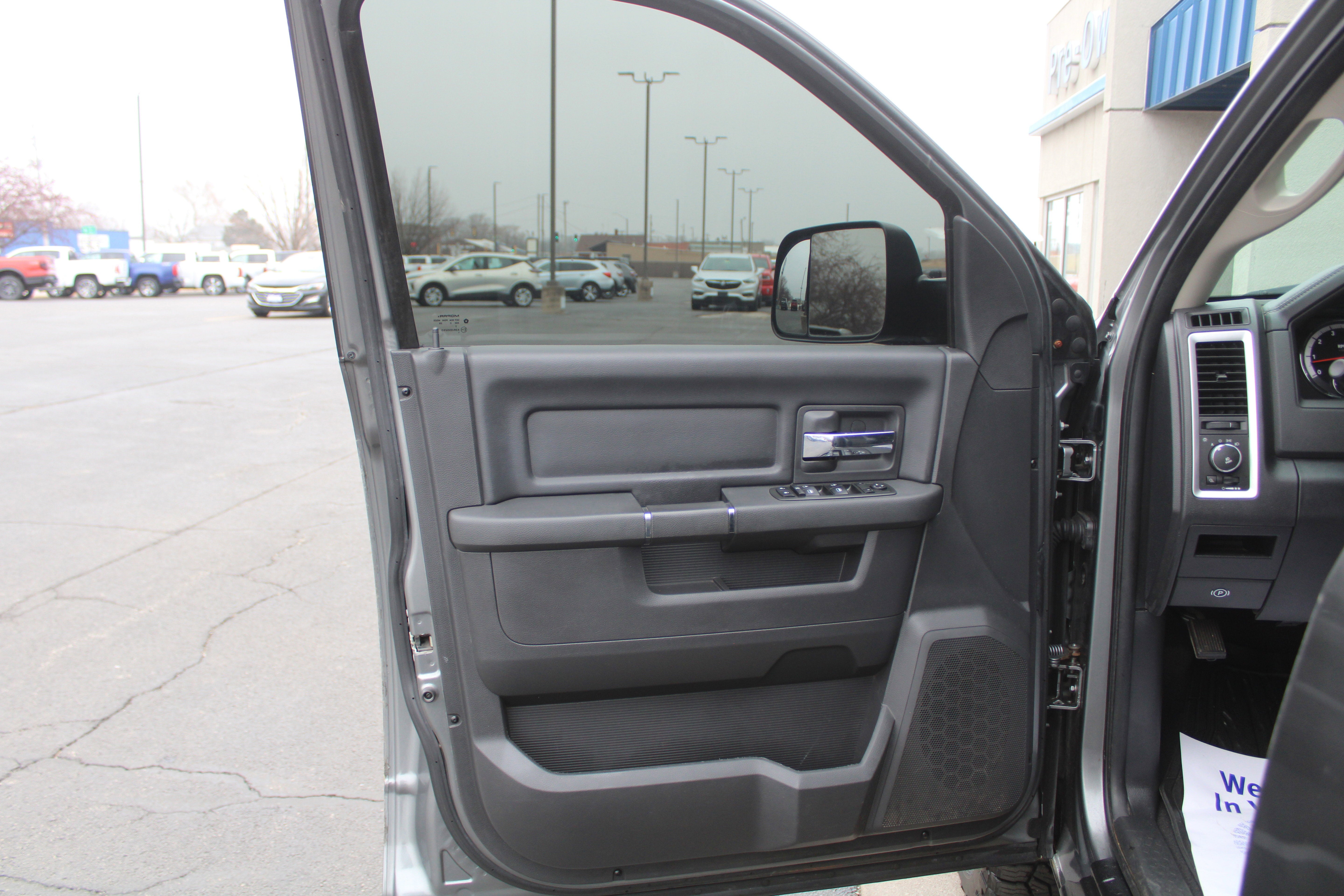 2010 Dodge Ram 1500 SLT/Sport/TRX