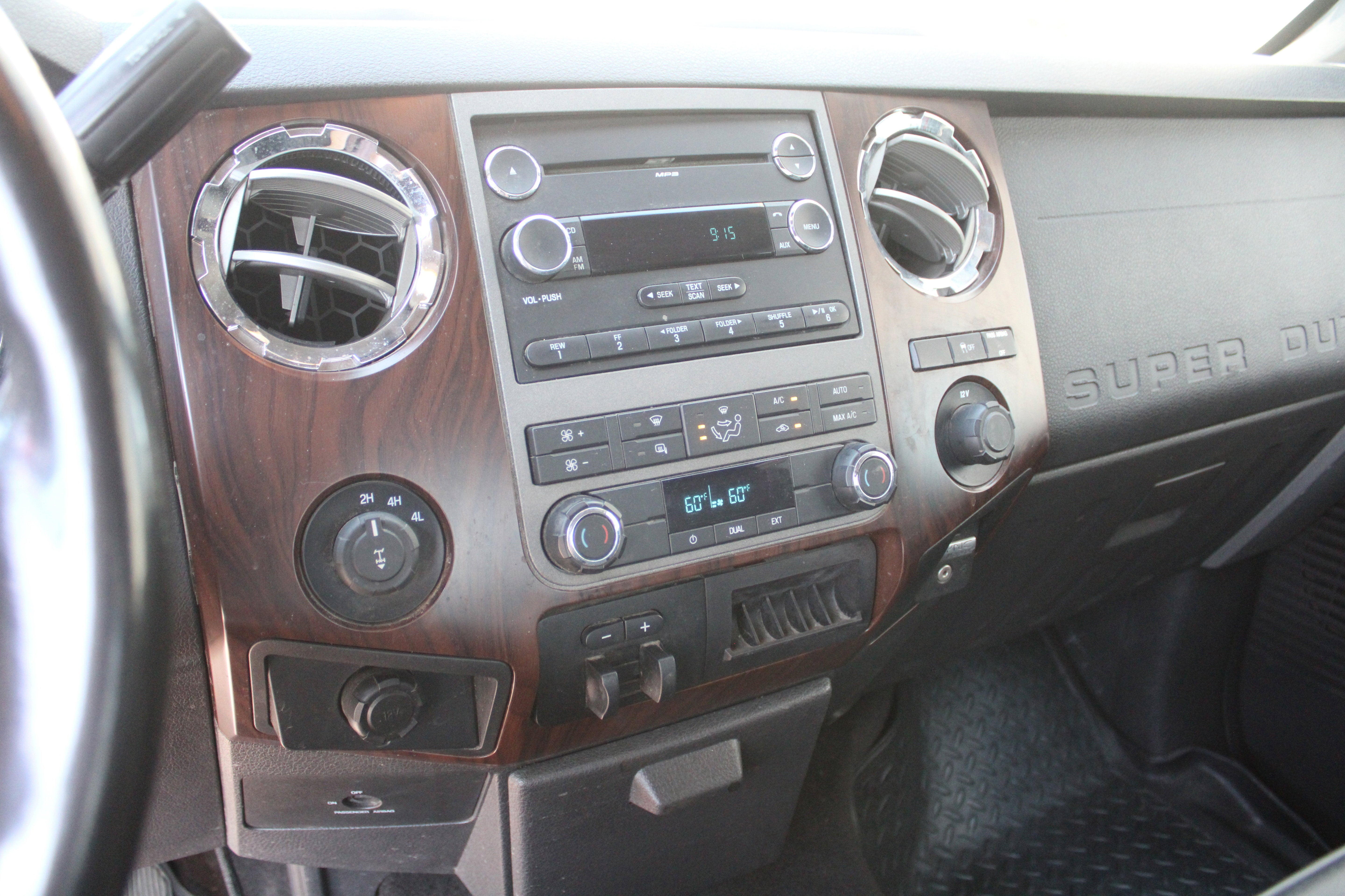 2011 Ford Super Duty F-250 SRW XL