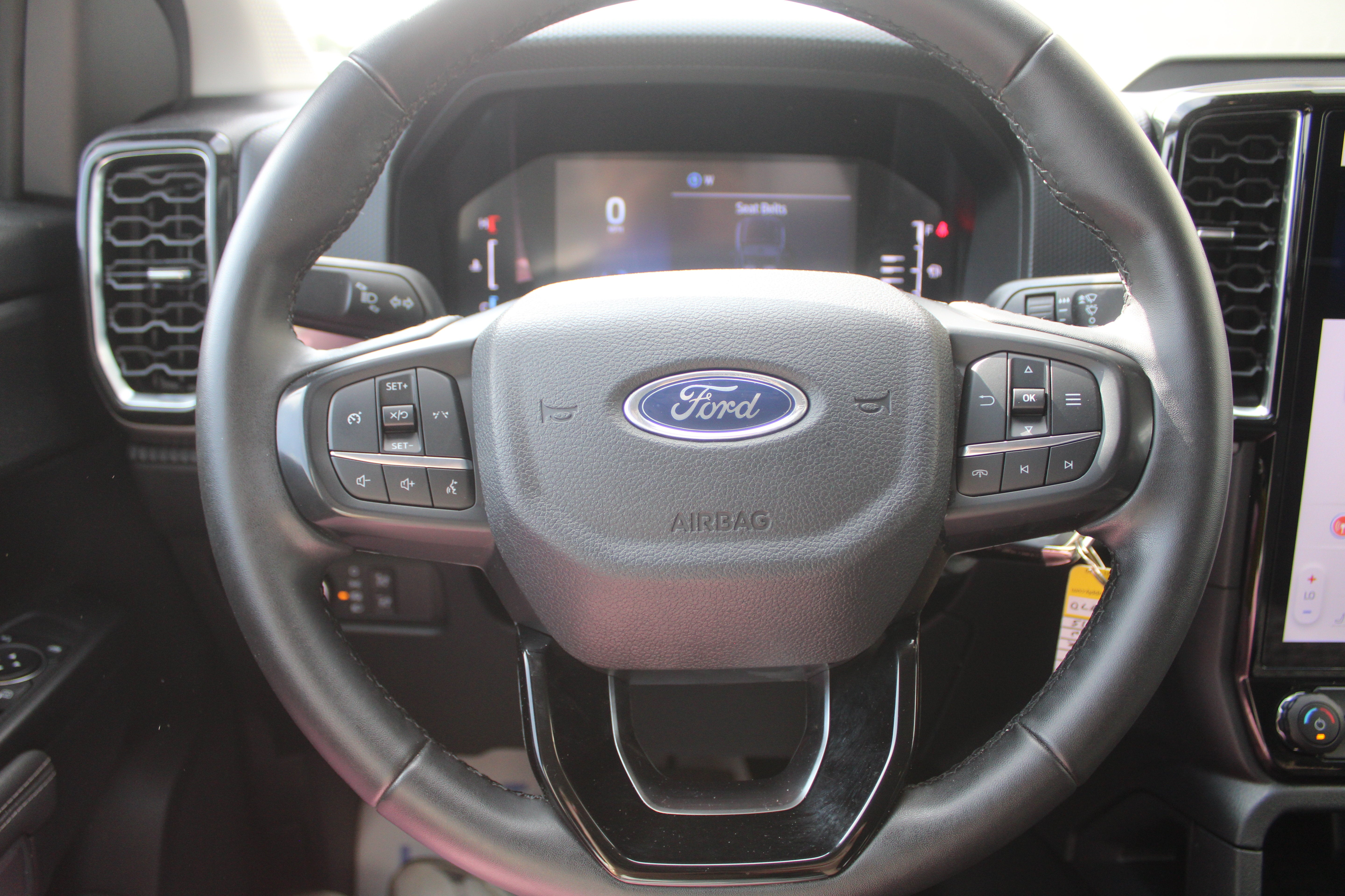2025 Ford Ranger XLT - Photo 12