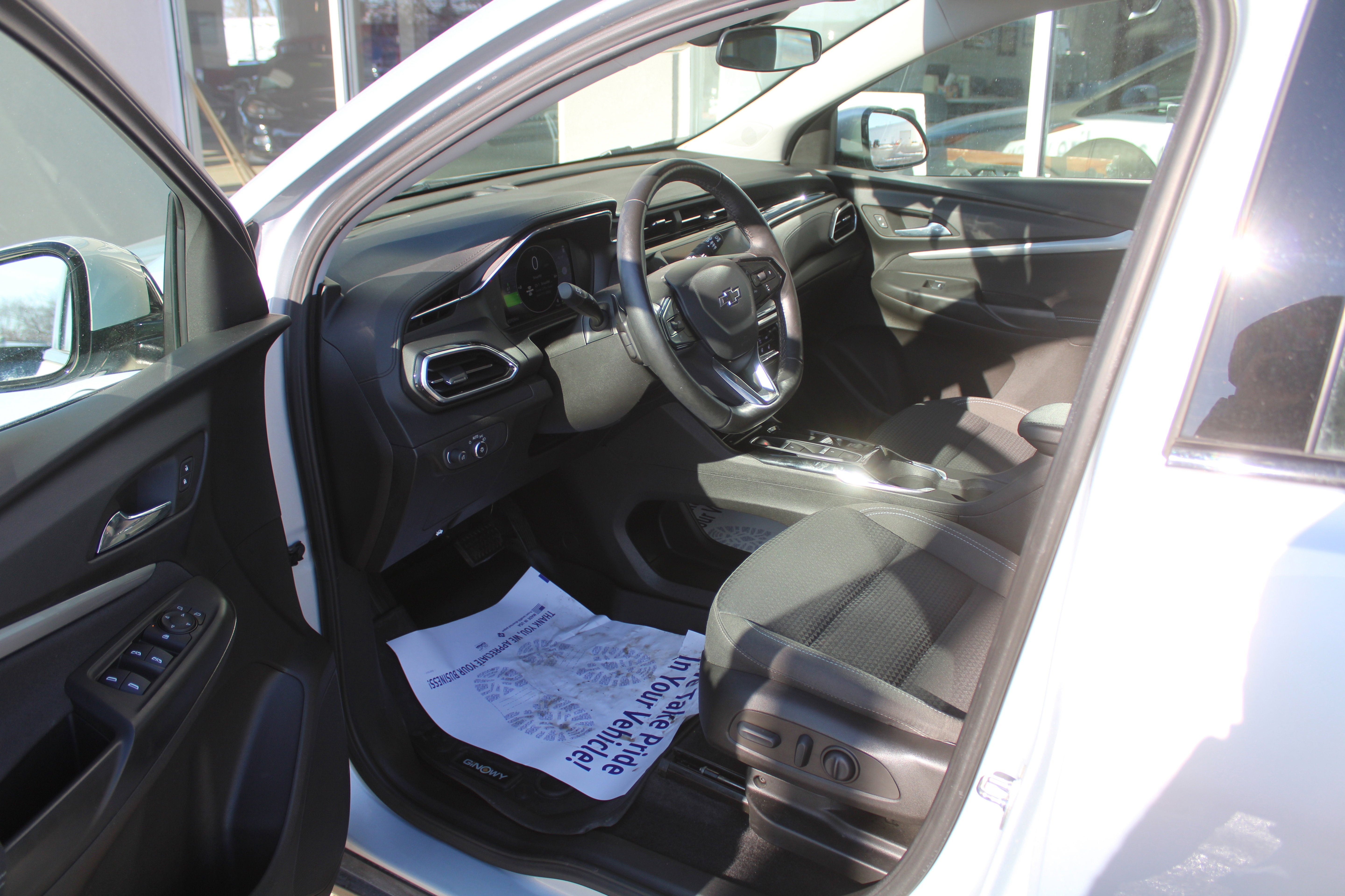 2023 Chevrolet Bolt EUV LT