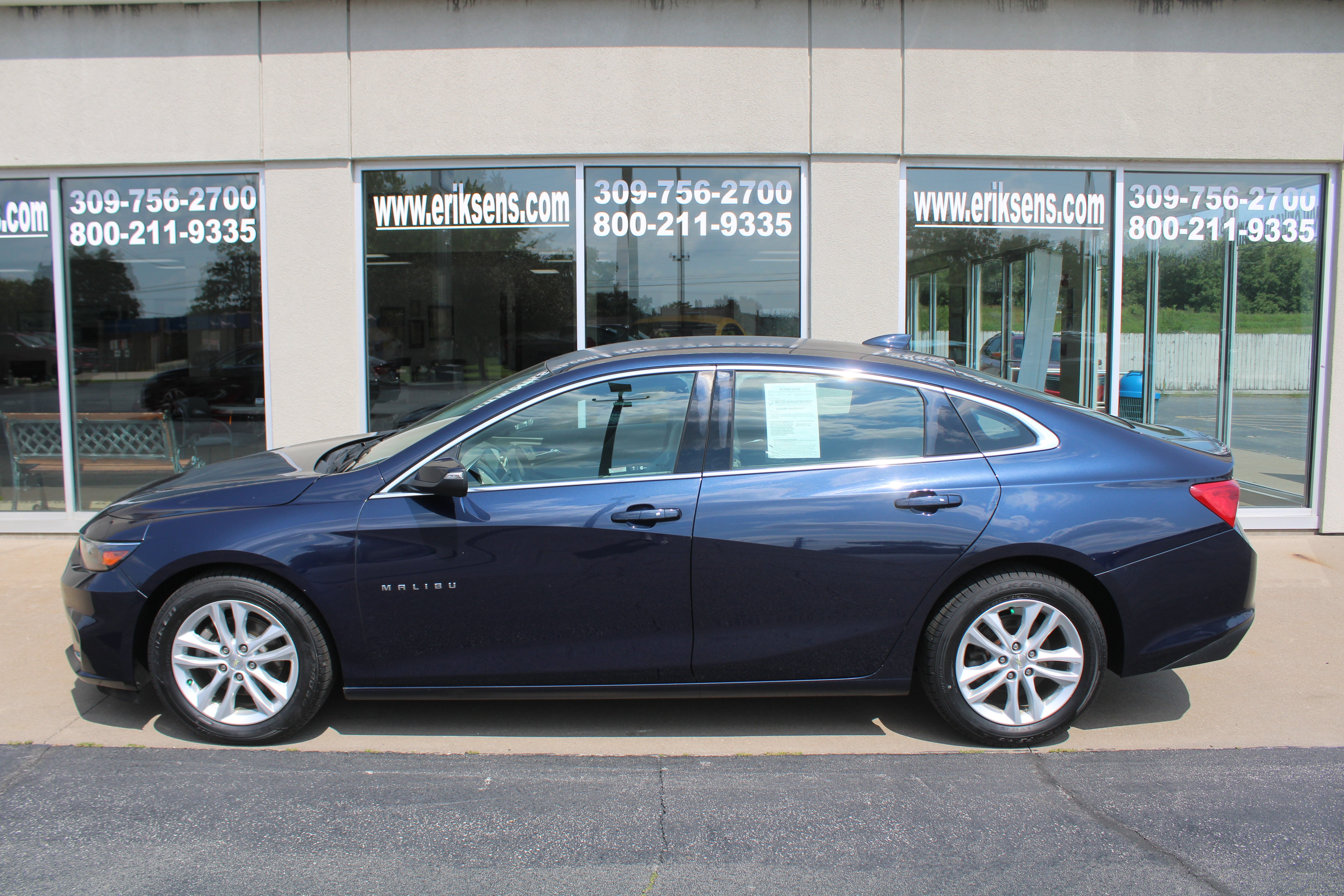 Used 2017 Chevrolet Malibu 1LT with VIN 1G1ZE5ST7HF170452 for sale in Milan, IL