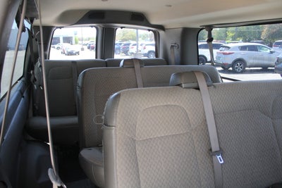 2025 Chevrolet Express Passenger 1LT