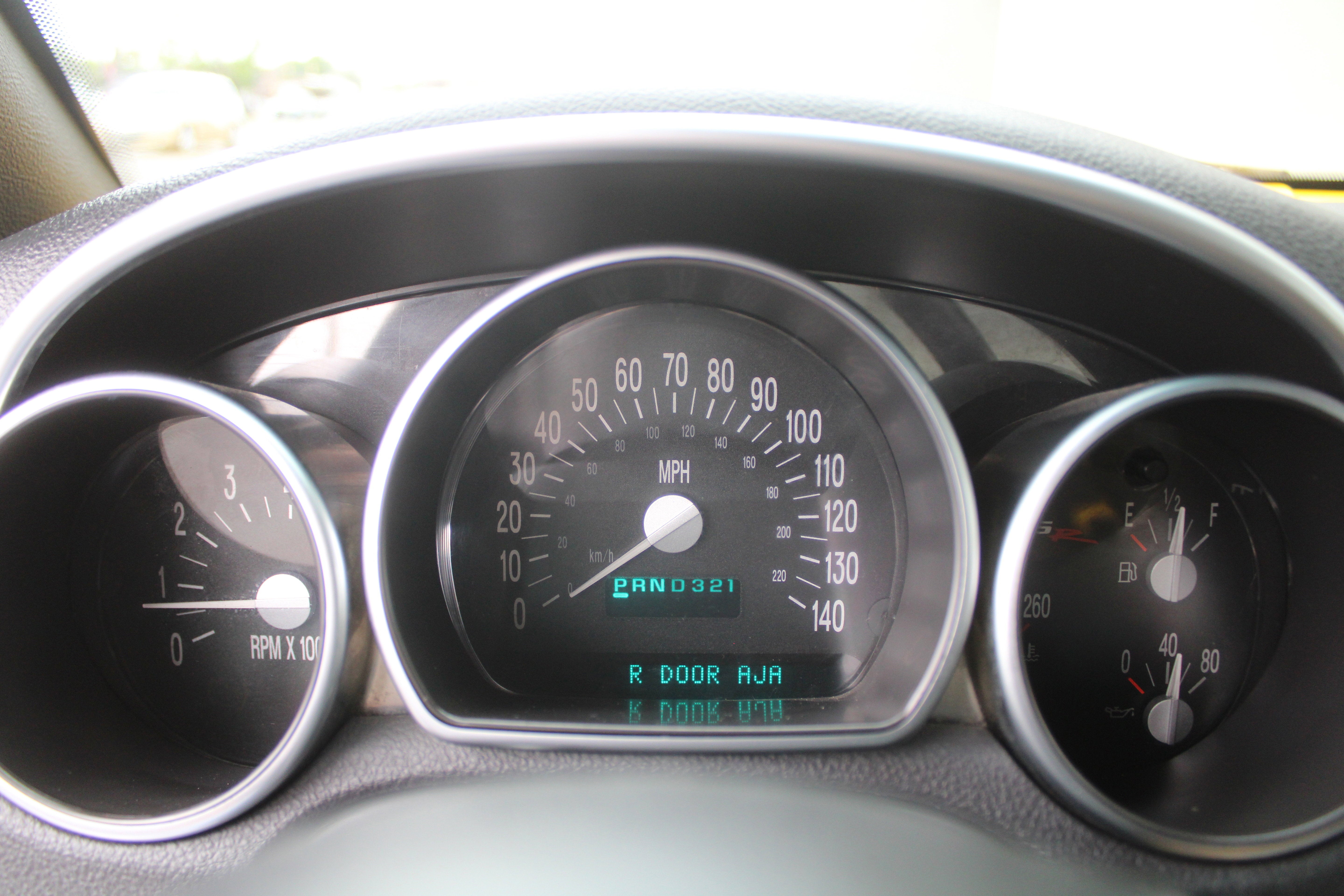 2004 Chevrolet SSR LS