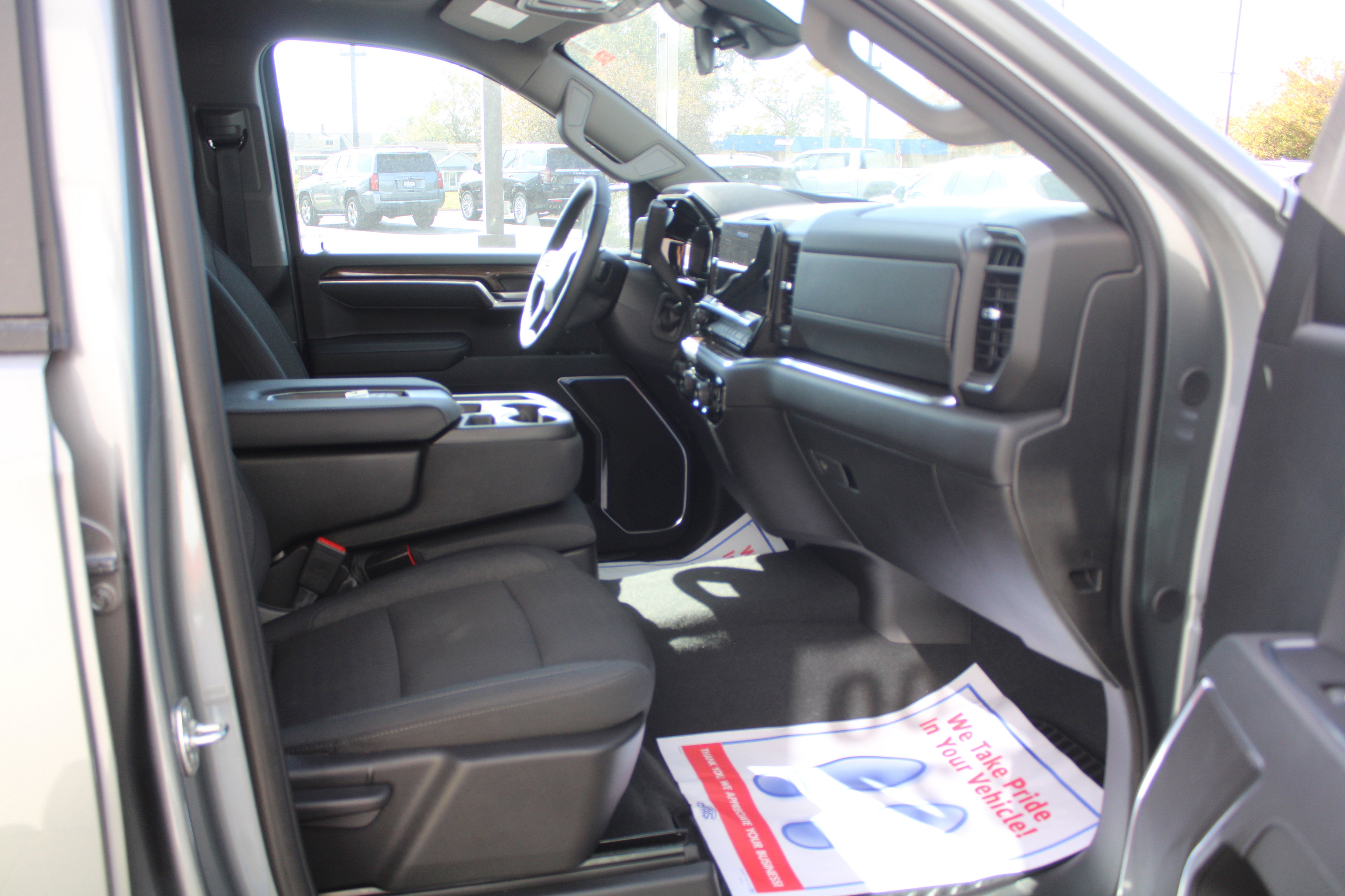 2025 Chevrolet Silverado 1500 LT (2FL)