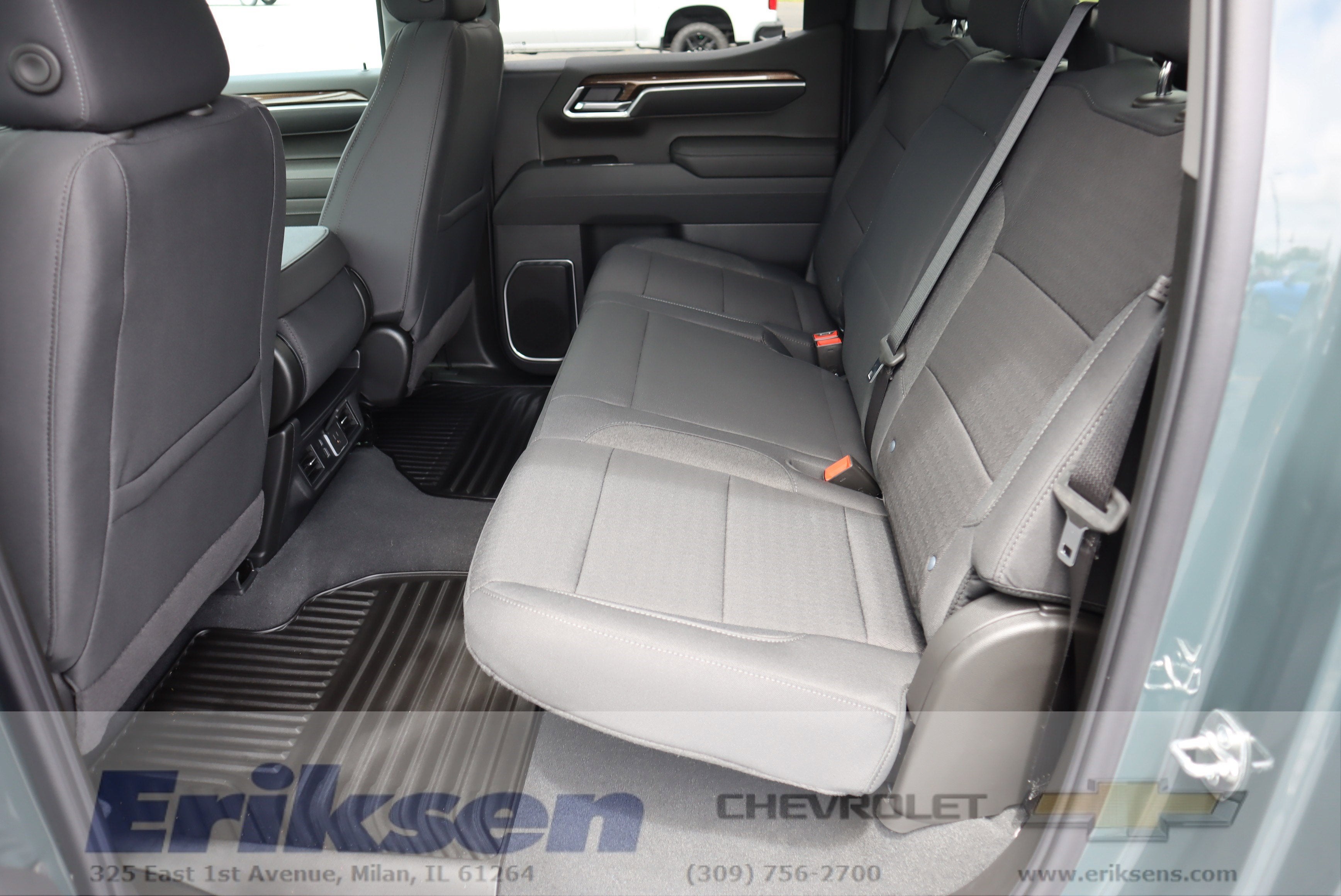 2025 Chevrolet Silverado 1500 LT (2FL)