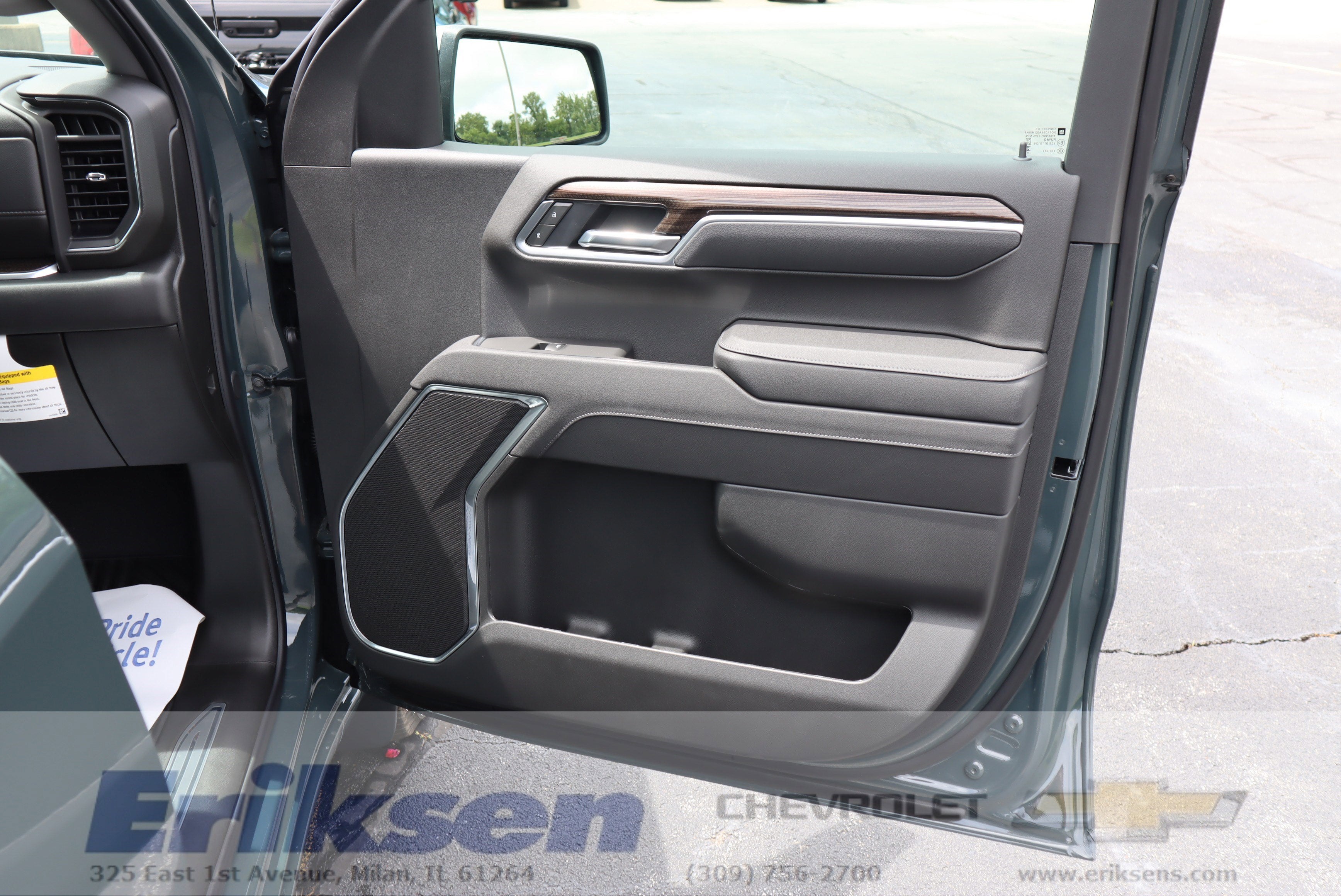 2025 Chevrolet Silverado 1500 LT (2FL)