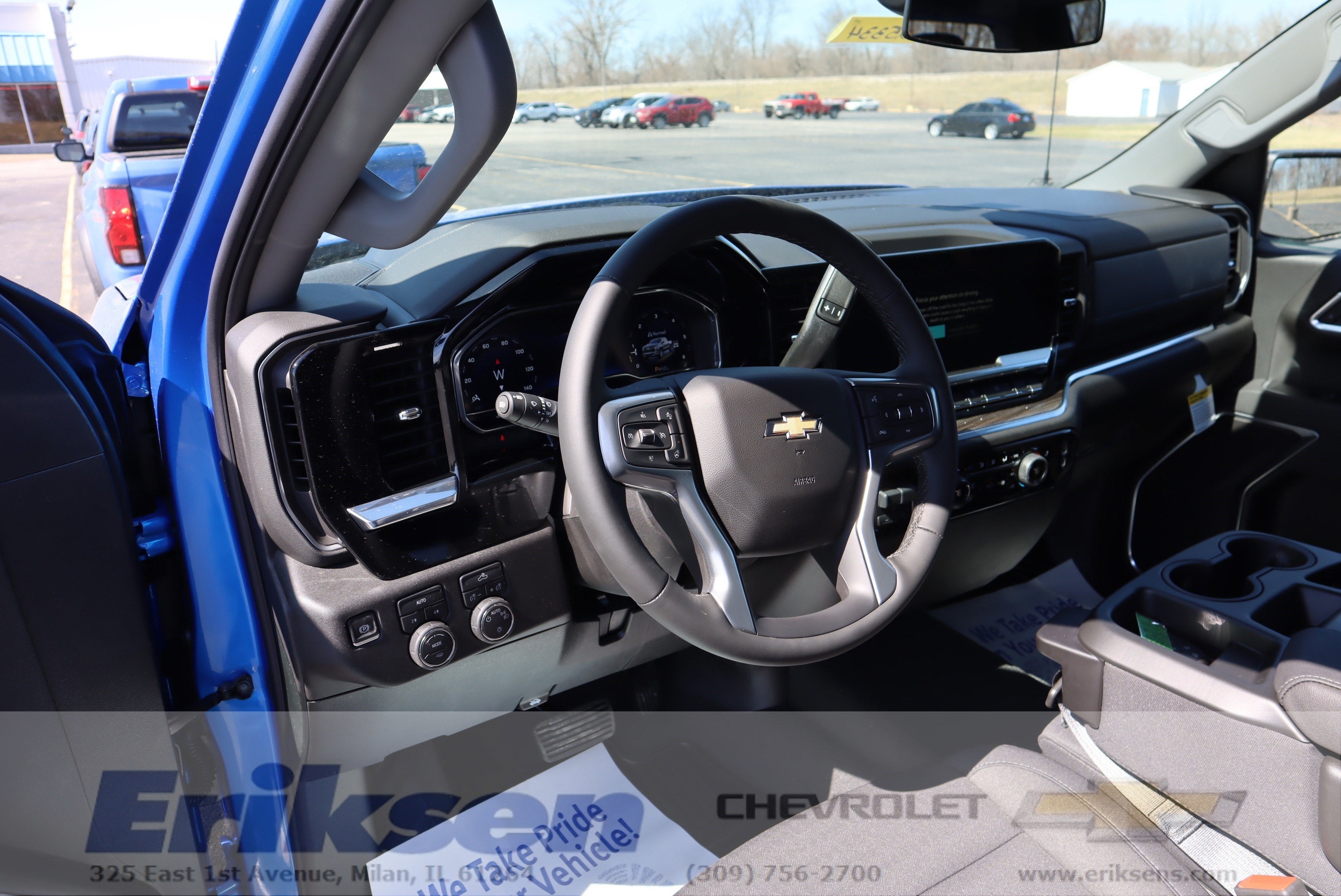 2025 Chevrolet Silverado 1500 LT (2FL)