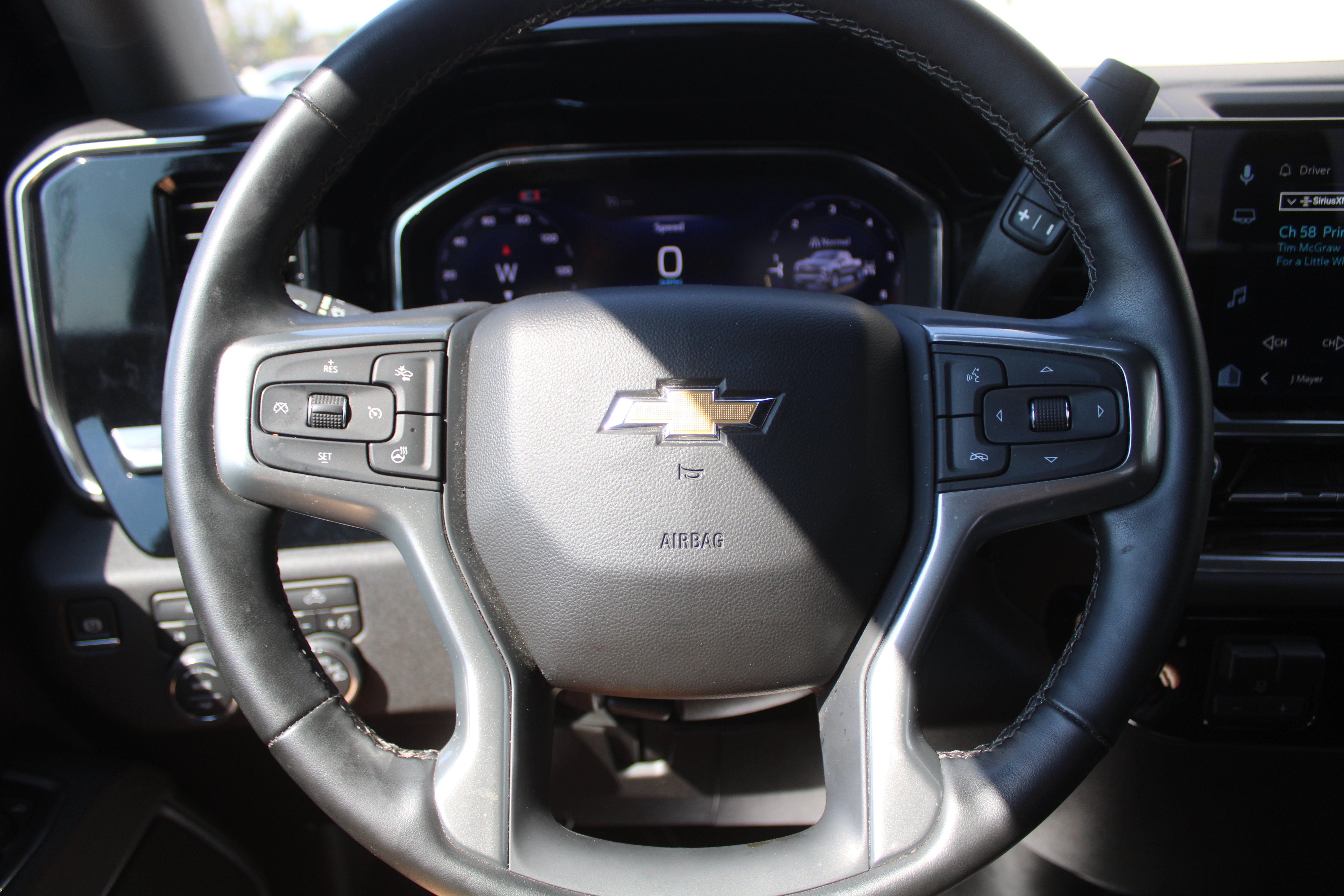 2025 Chevrolet Silverado 1500 LT (2FL)
