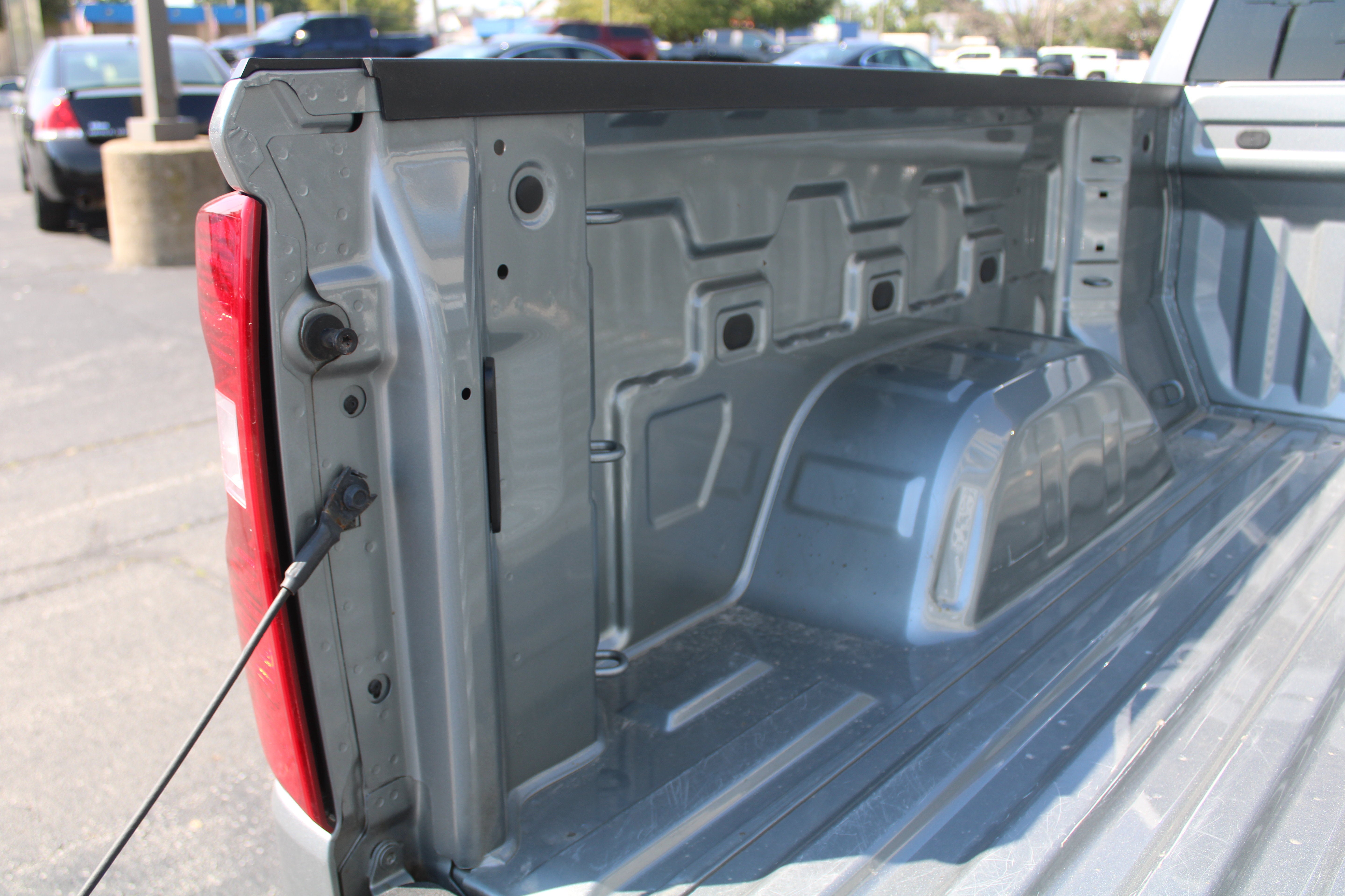 2025 Chevrolet Silverado 1500 LT (2FL)