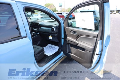 2025 Chevrolet Colorado WT/LT