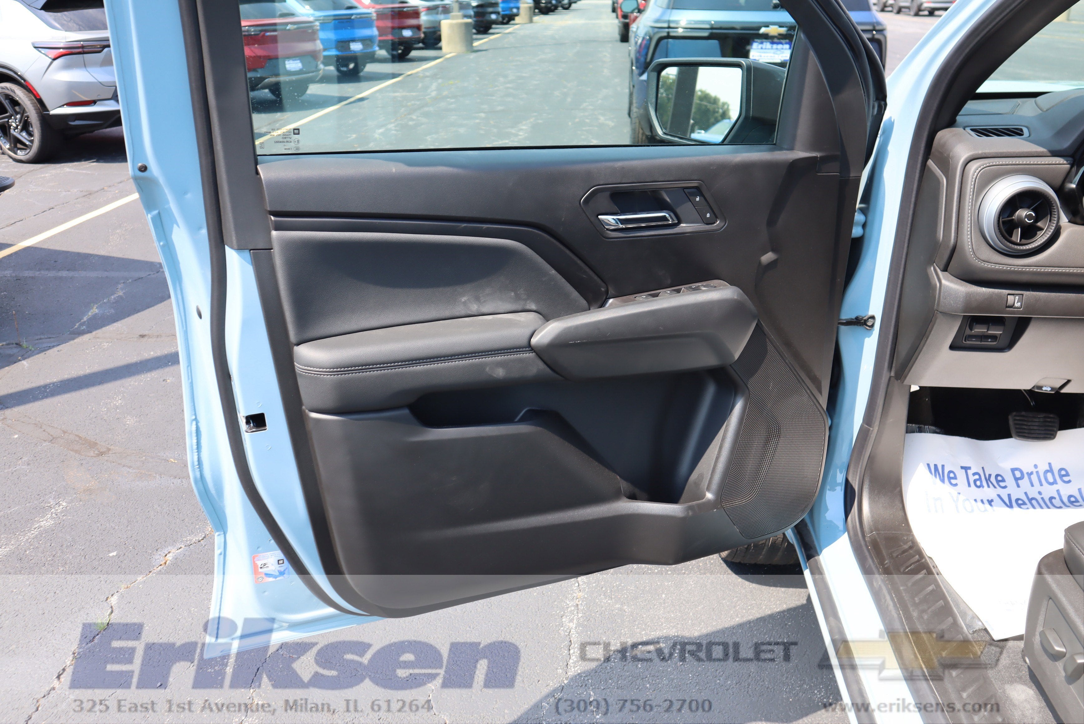 2025 Chevrolet Colorado WT/LT