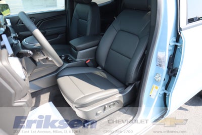 2025 Chevrolet Colorado WT/LT