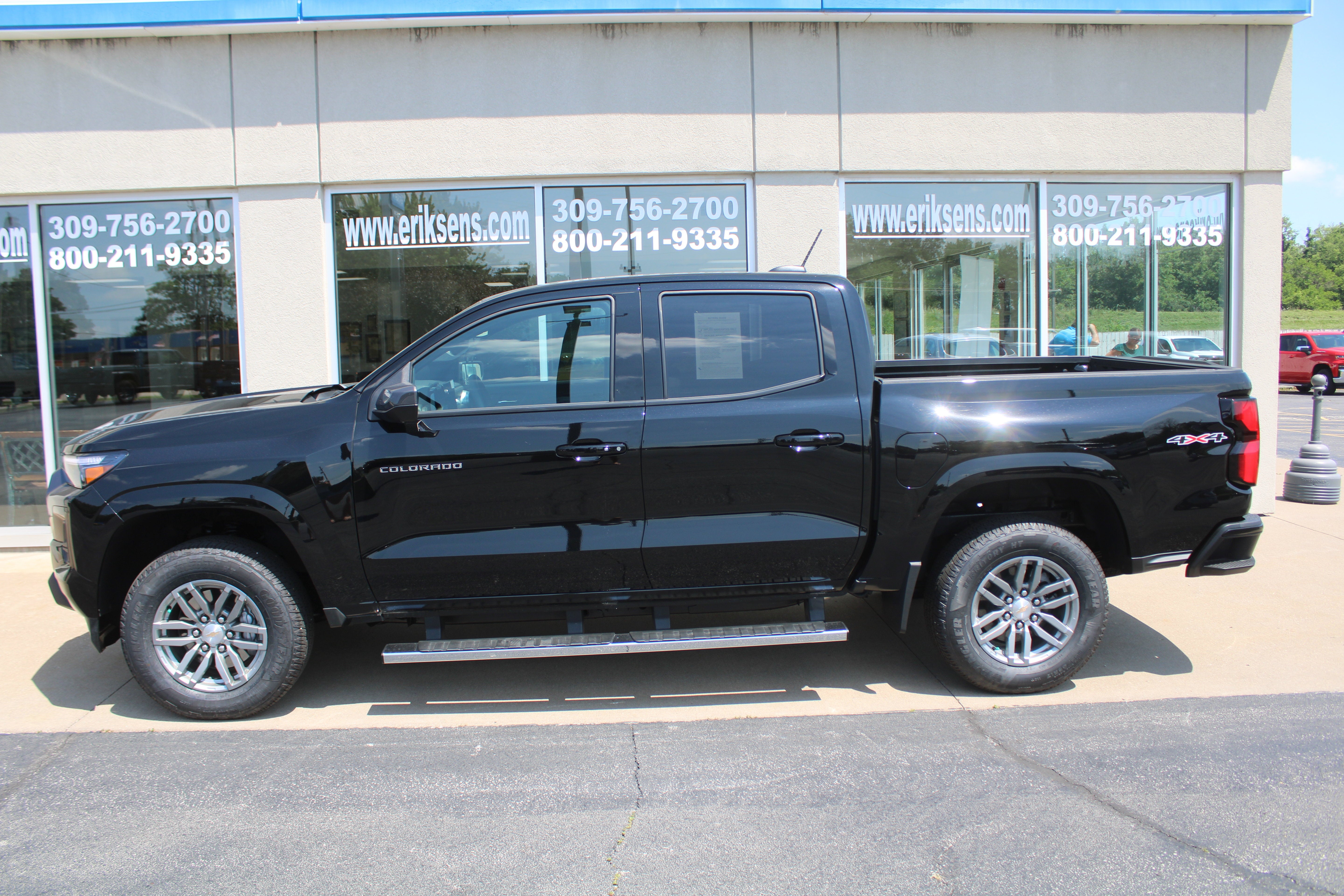 2025 Chevrolet Colorado WT/LT