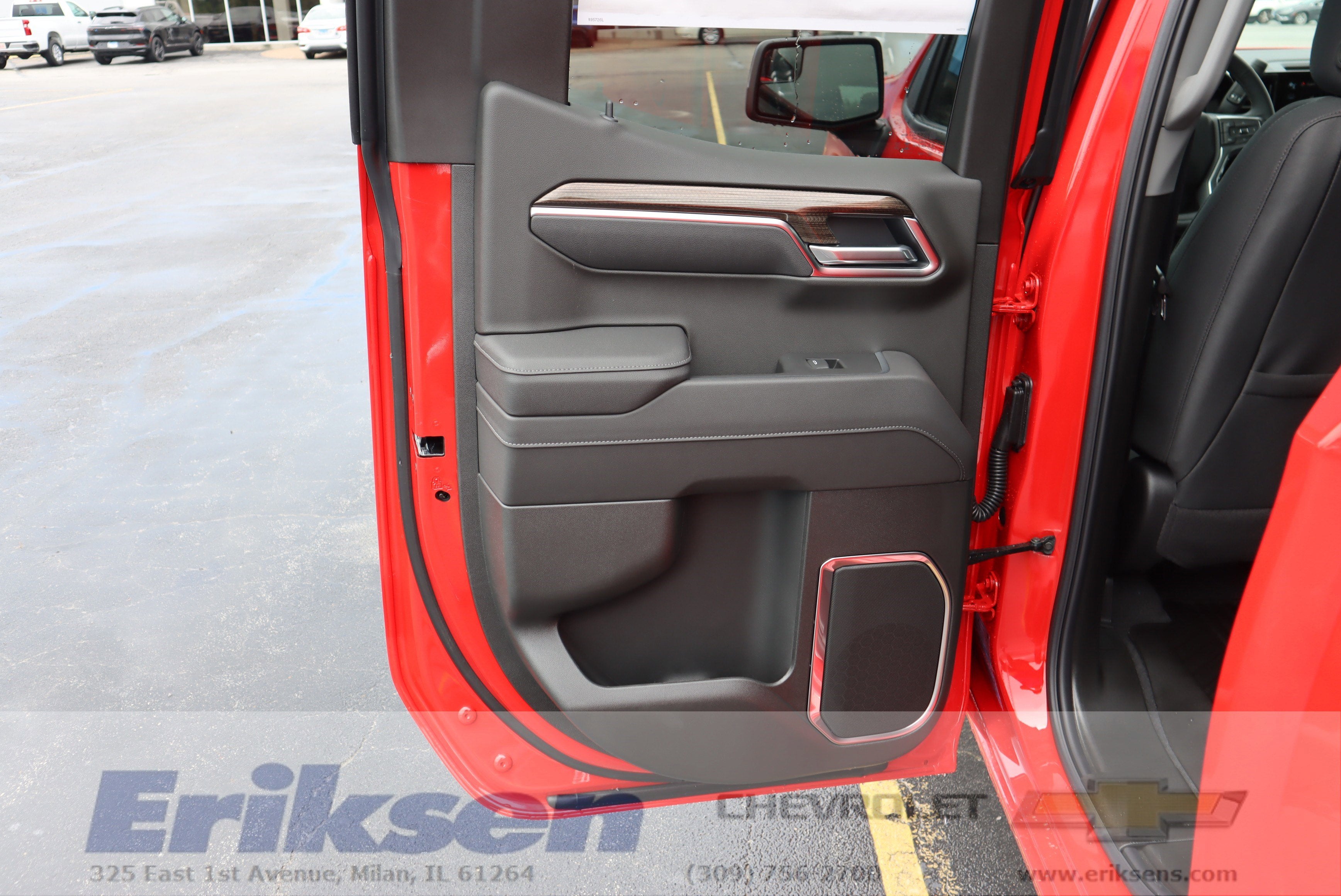 2025 Chevrolet Silverado 1500 LT (2FL)