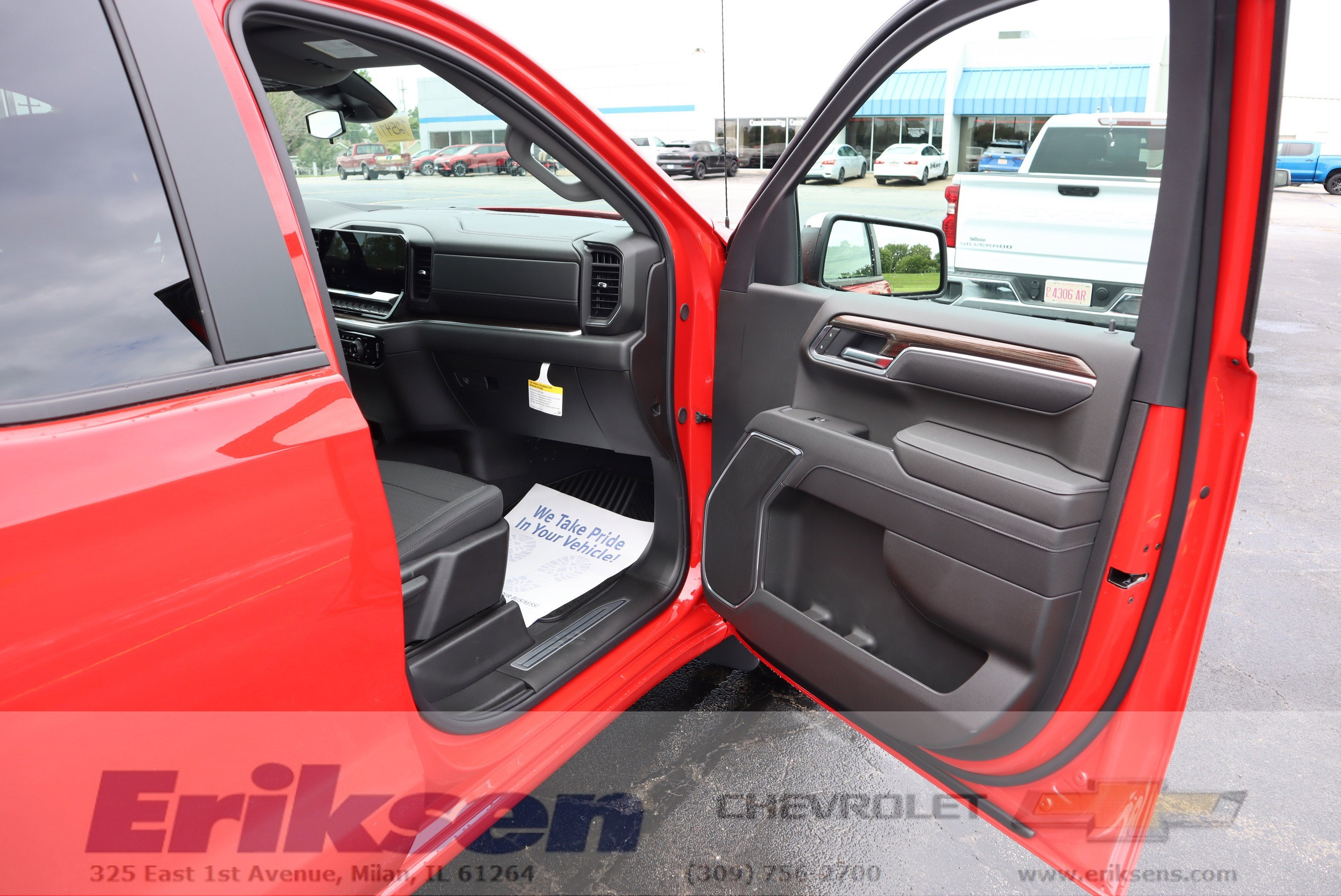 2025 Chevrolet Silverado 1500 LT (2FL)