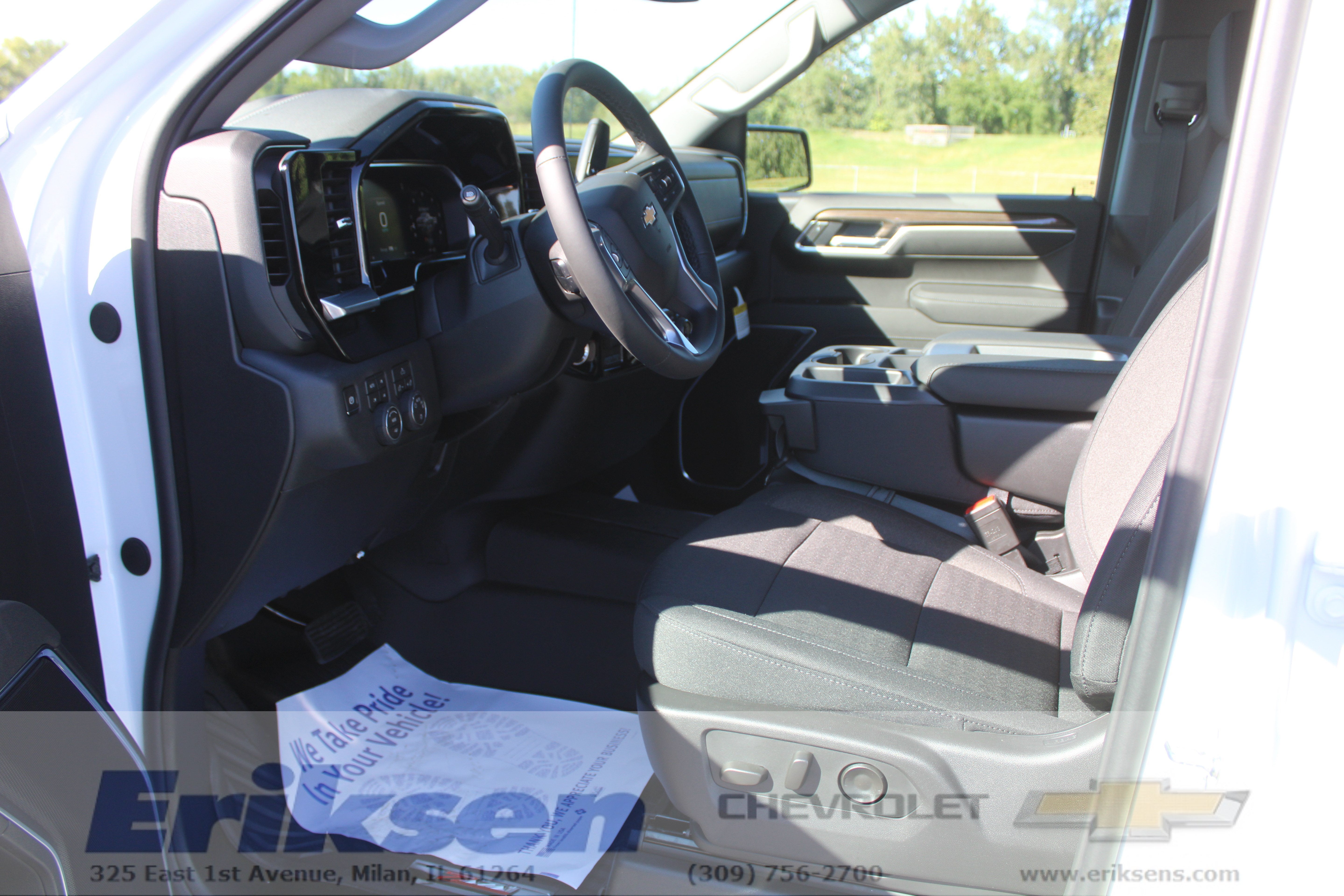 2026 Chevrolet Silverado 1500 LT - Photo 10
