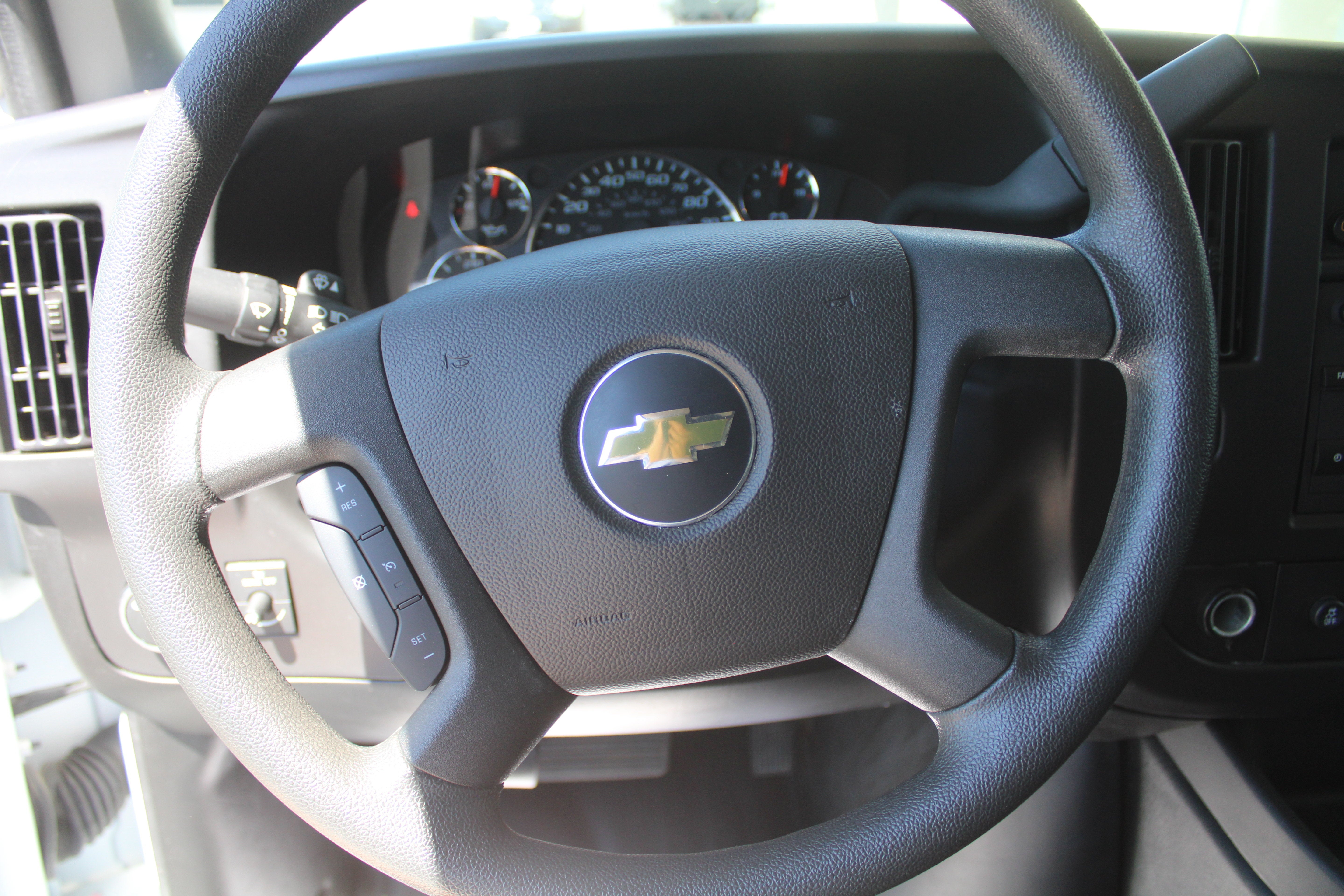 2024 Chevrolet Express Cargo 2500 WT