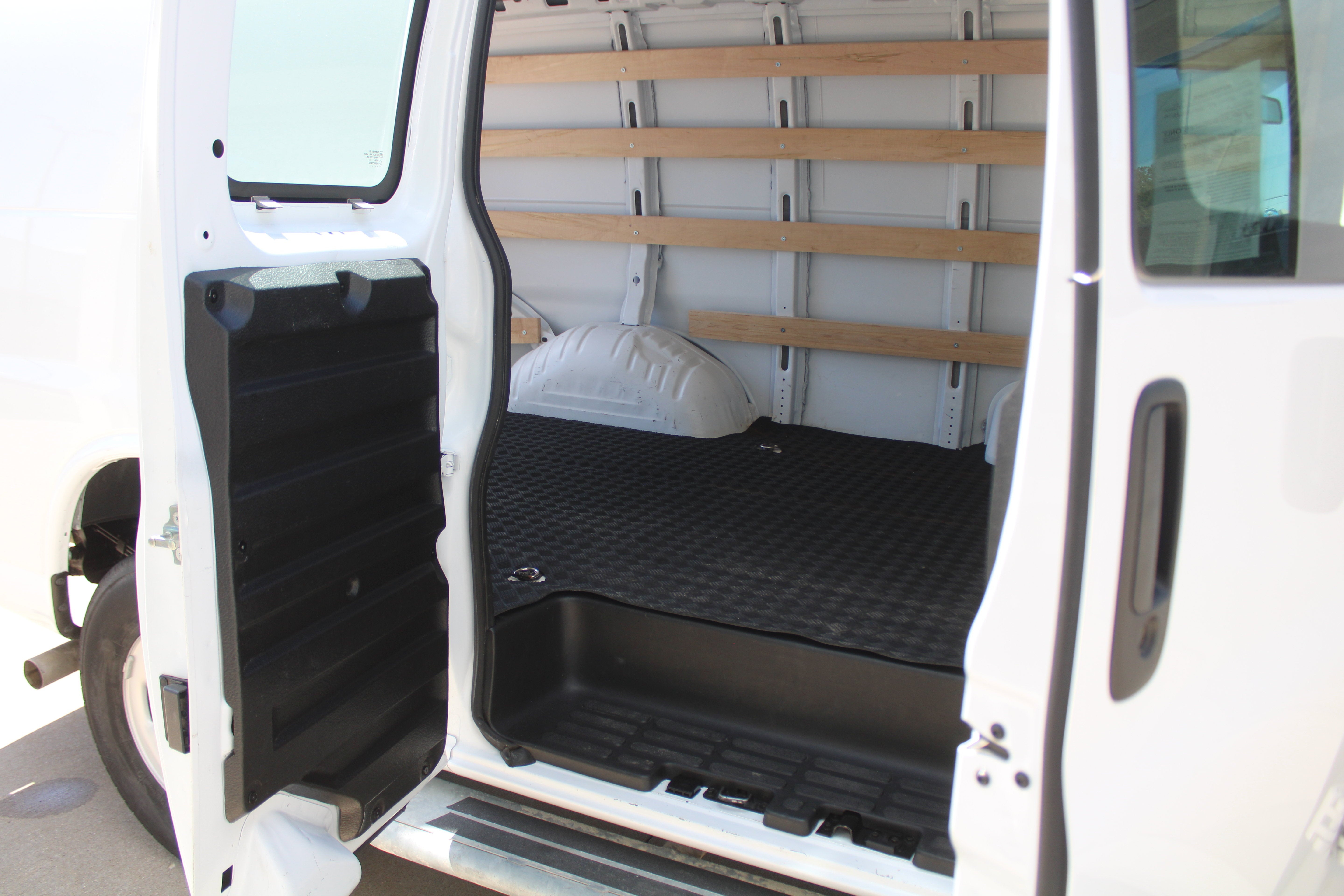 2024 Chevrolet Express Cargo 2500 WT
