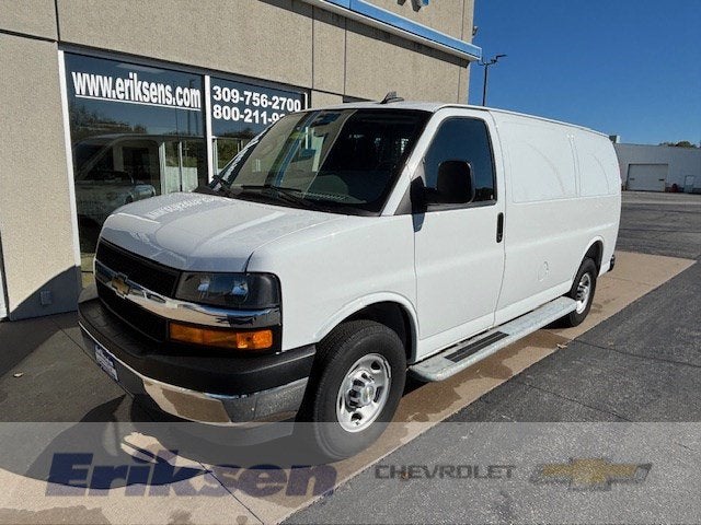 2025 Chevrolet Express Cargo