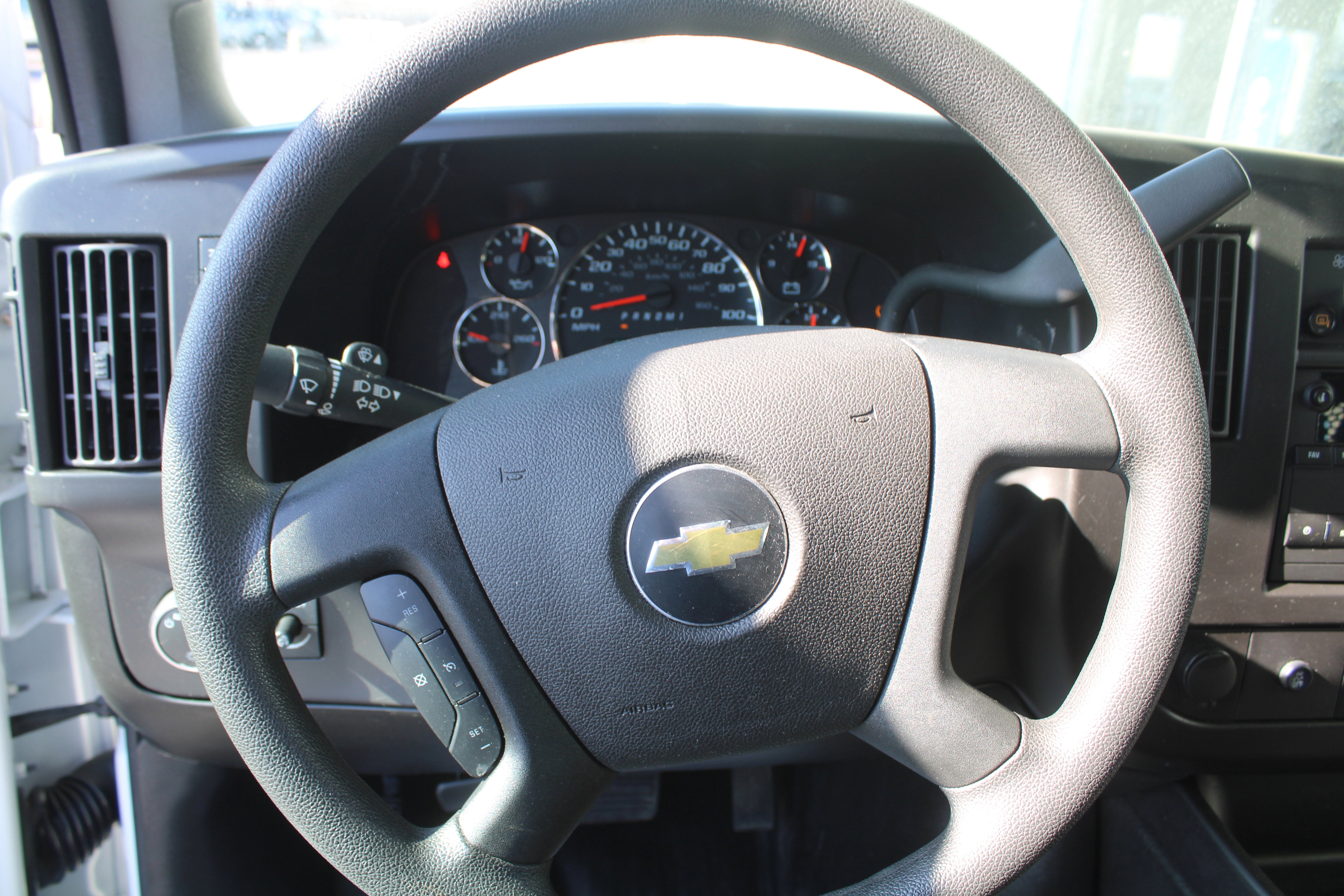 2024 Chevrolet Express Cargo 2500 WT