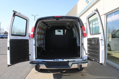 2024 Chevrolet Express Cargo 2500 WT