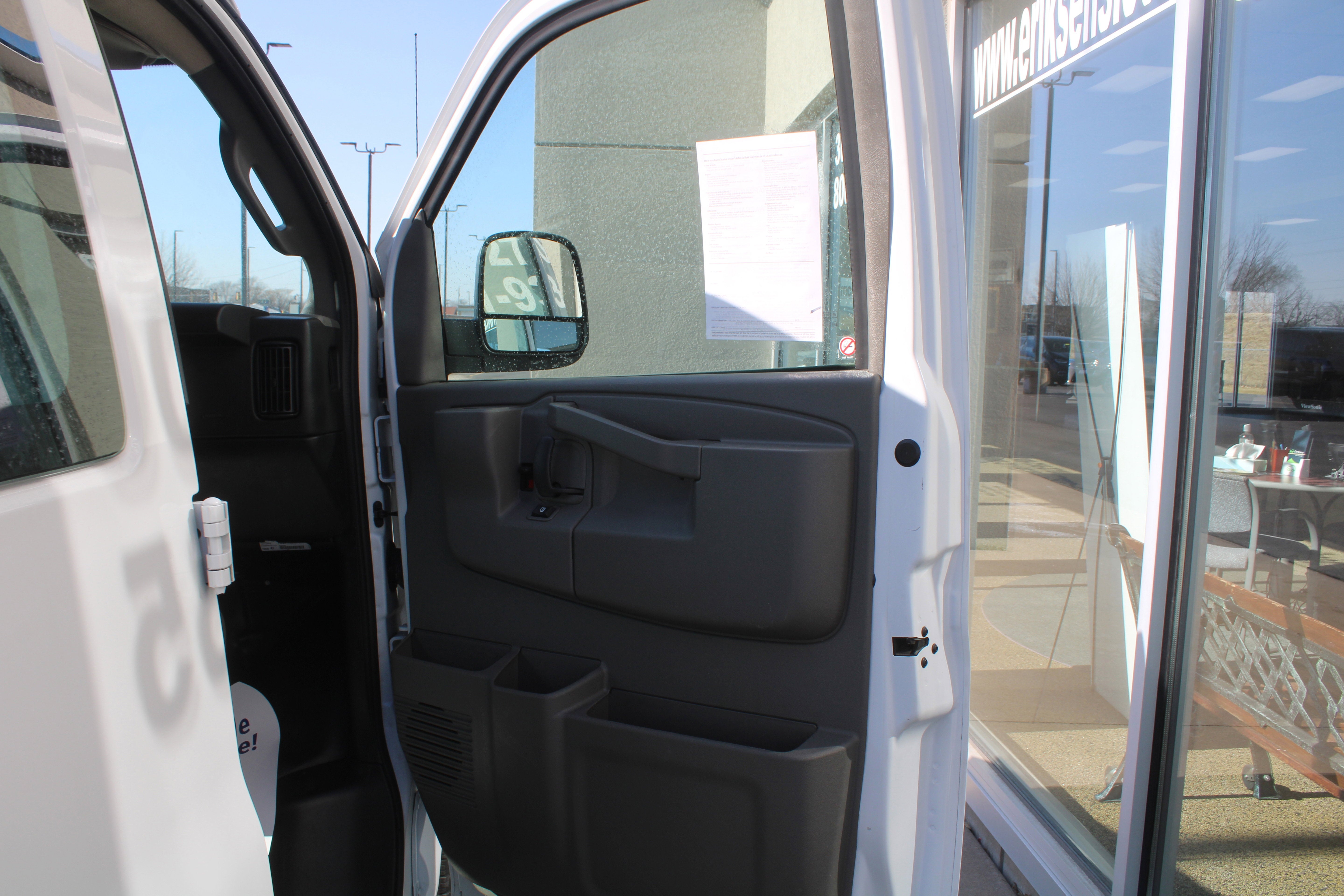 2024 Chevrolet Express Cargo 2500 WT