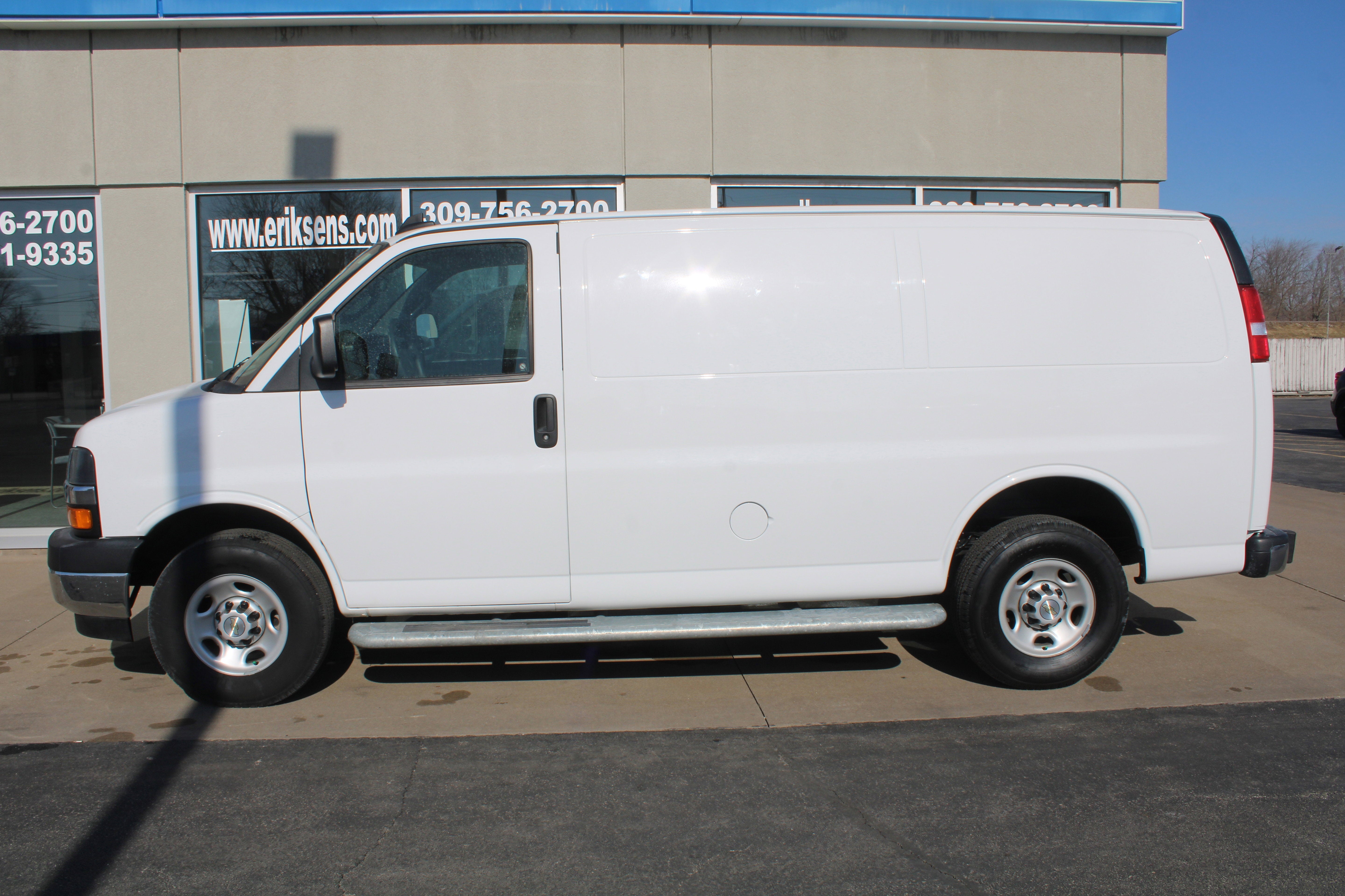 2024 Chevrolet Express Cargo 2500 WT