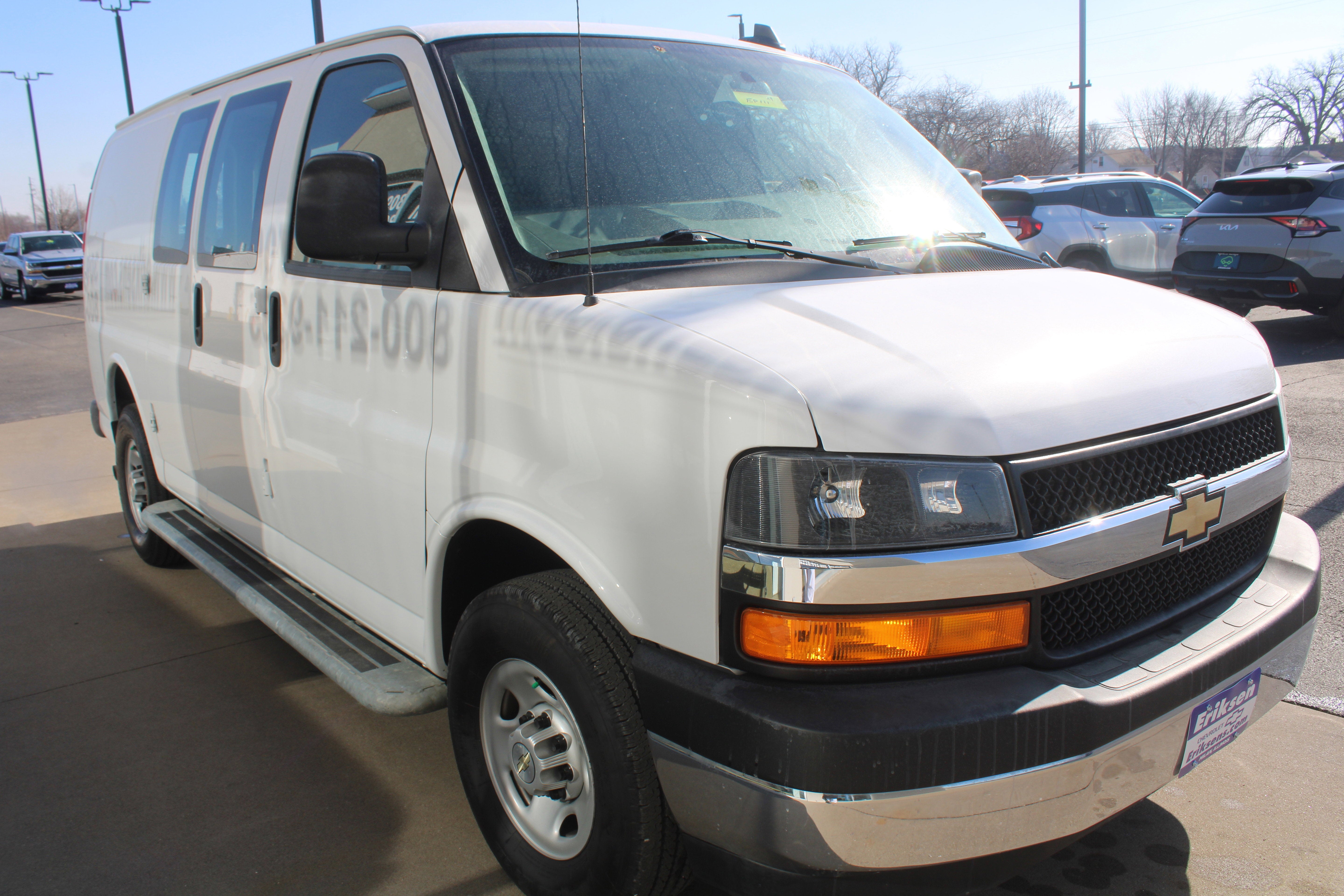 2024 Chevrolet Express Cargo 2500 WT