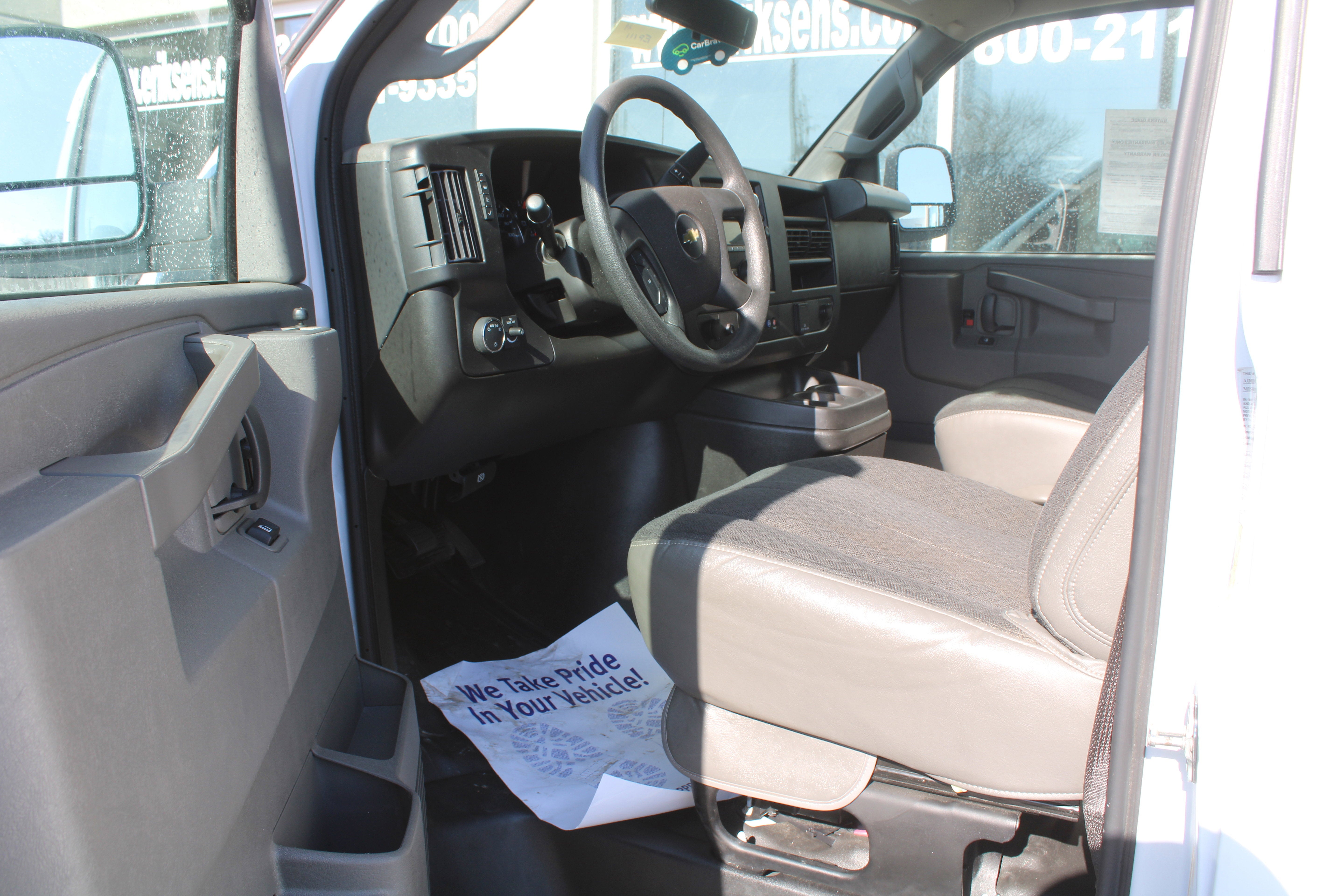 2024 Chevrolet Express Cargo 2500 WT