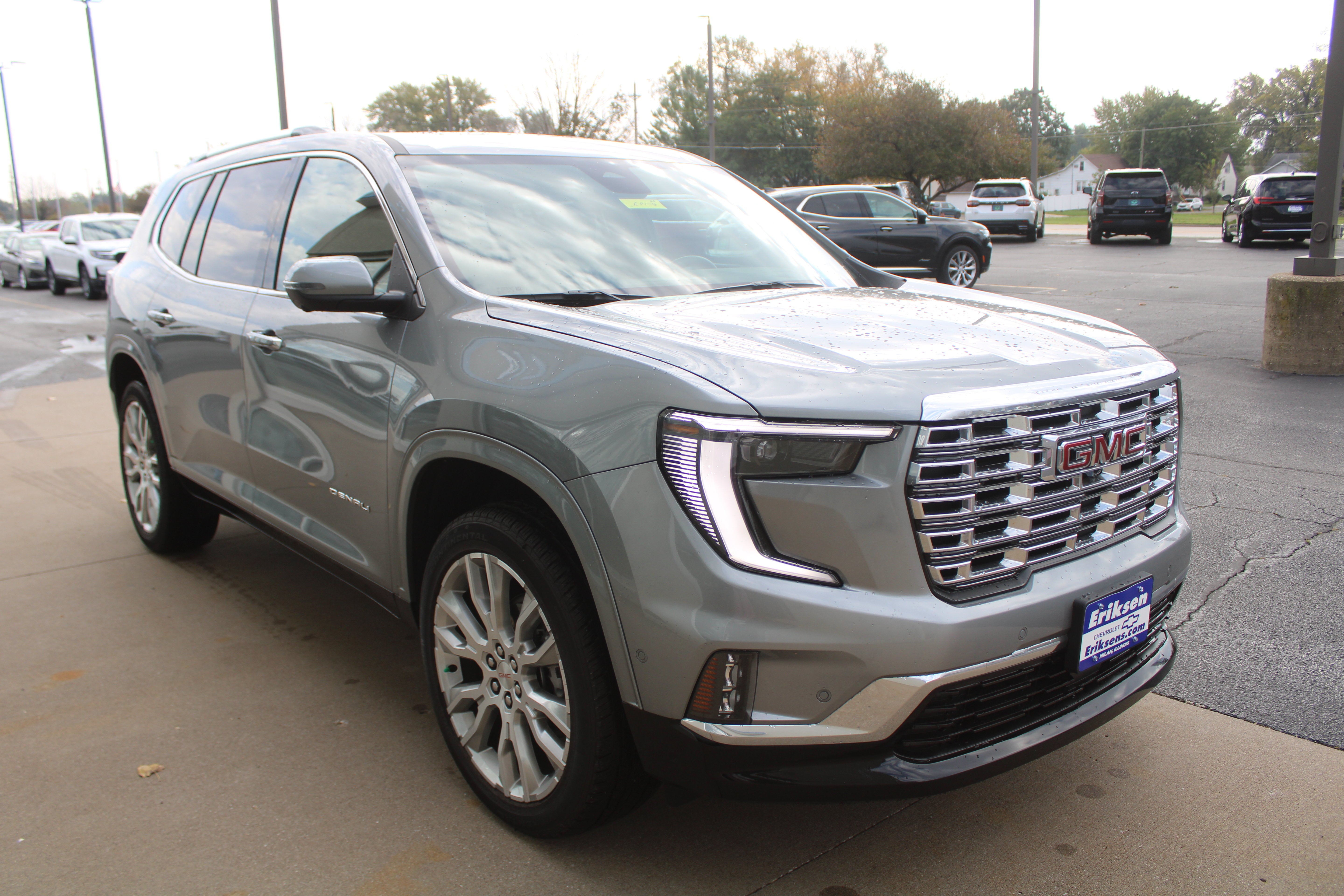 2025 GMC Acadia Denali