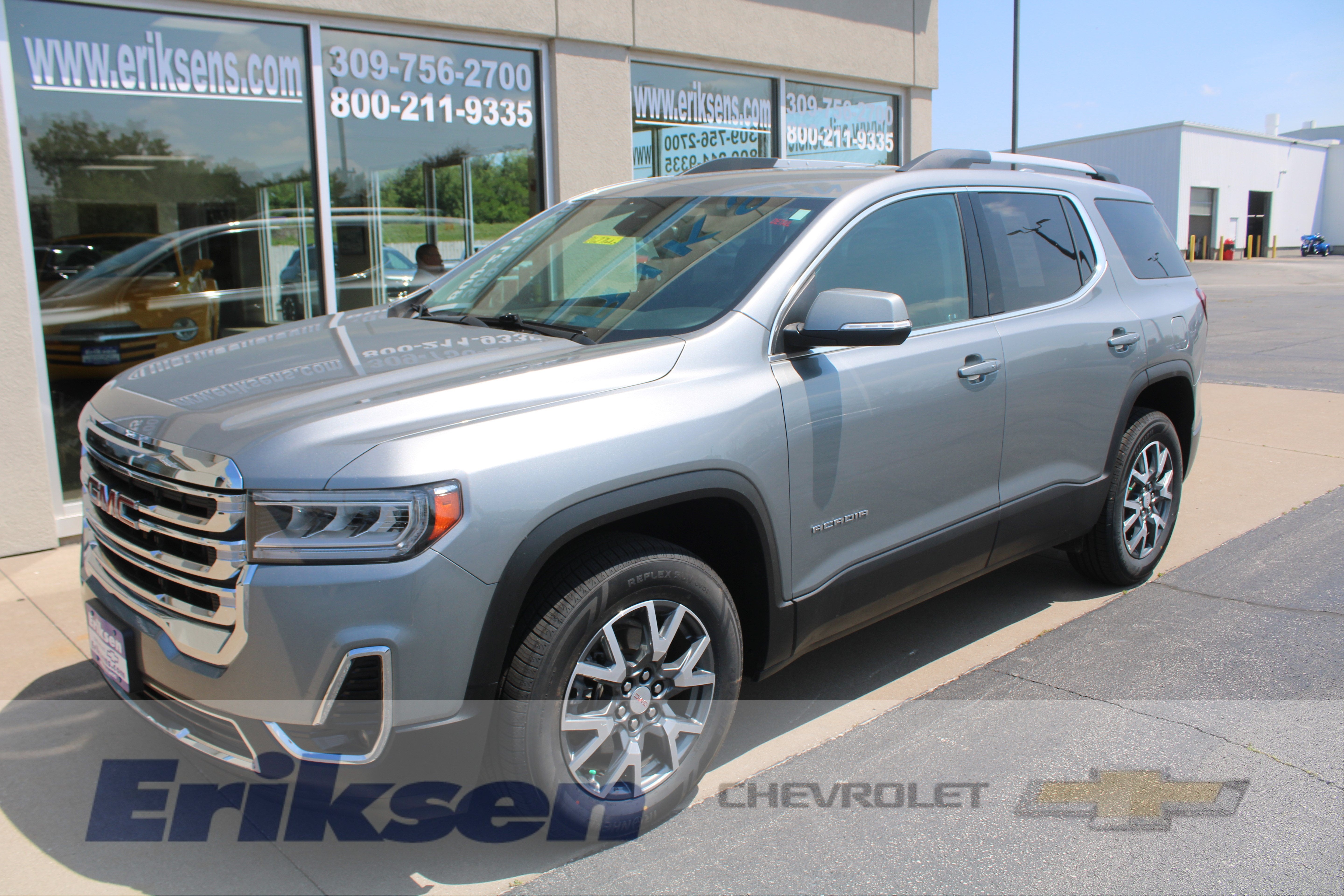 2023 GMC Acadia SLT