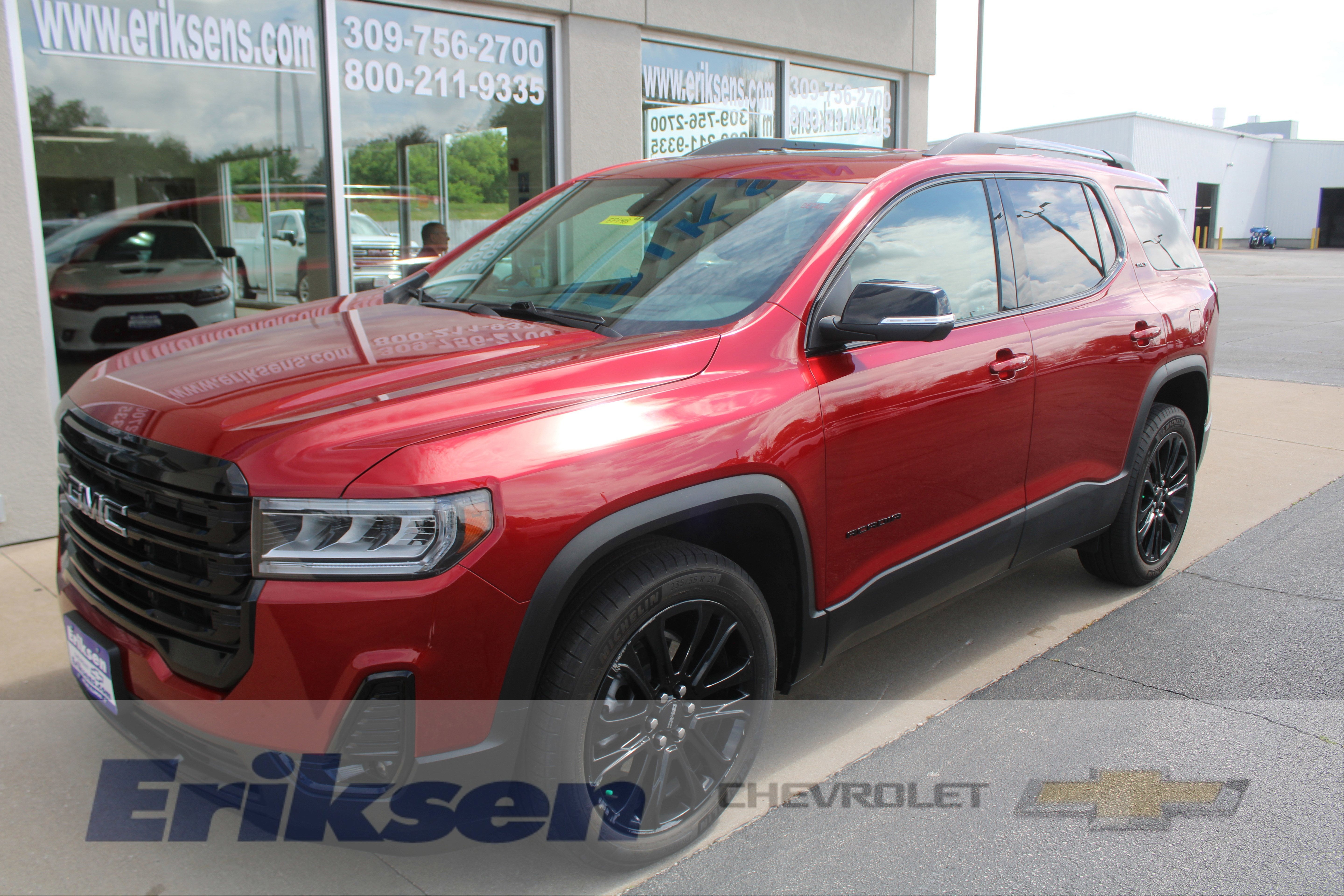 2023 GMC Acadia SLT