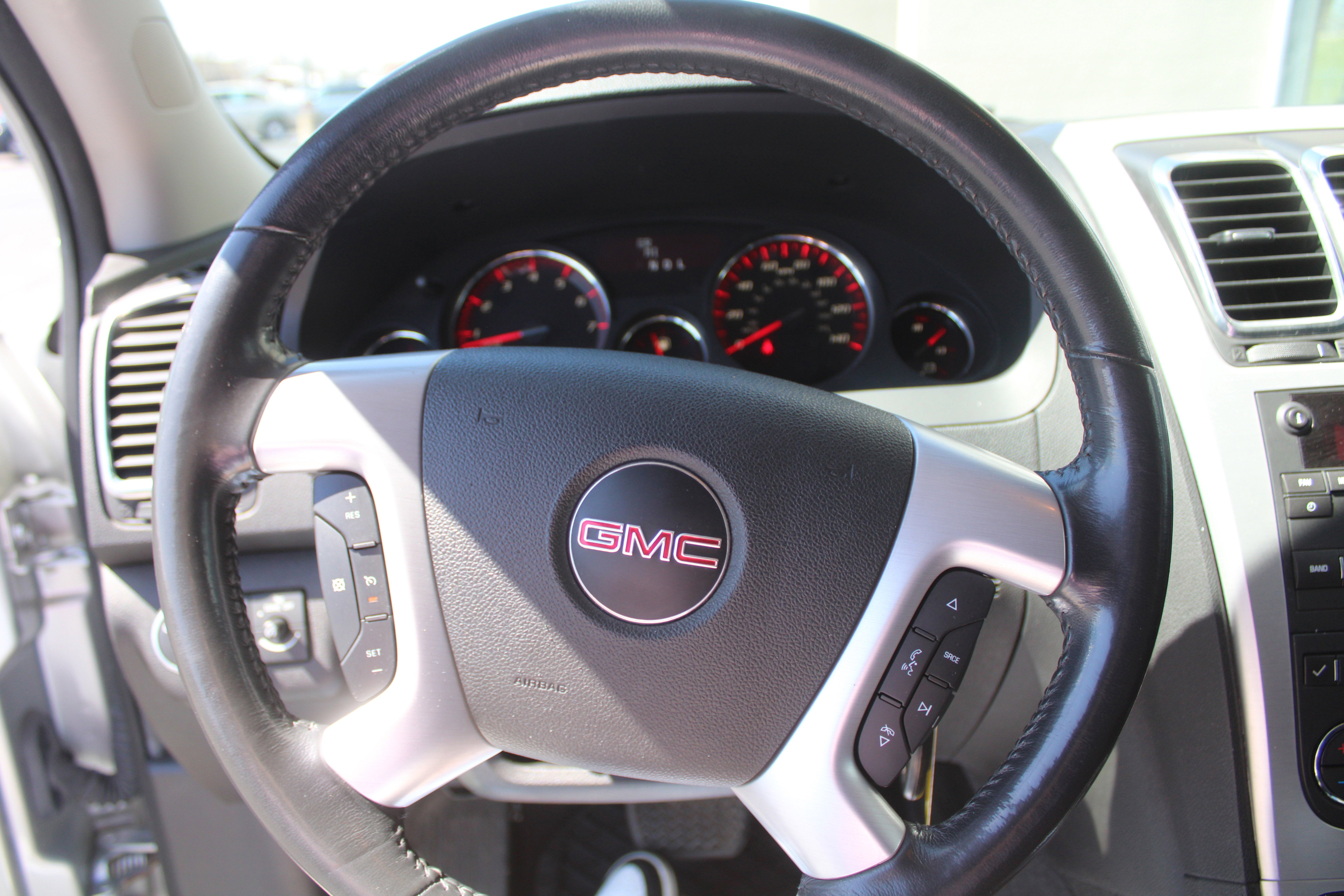 2012 GMC Acadia SLT1