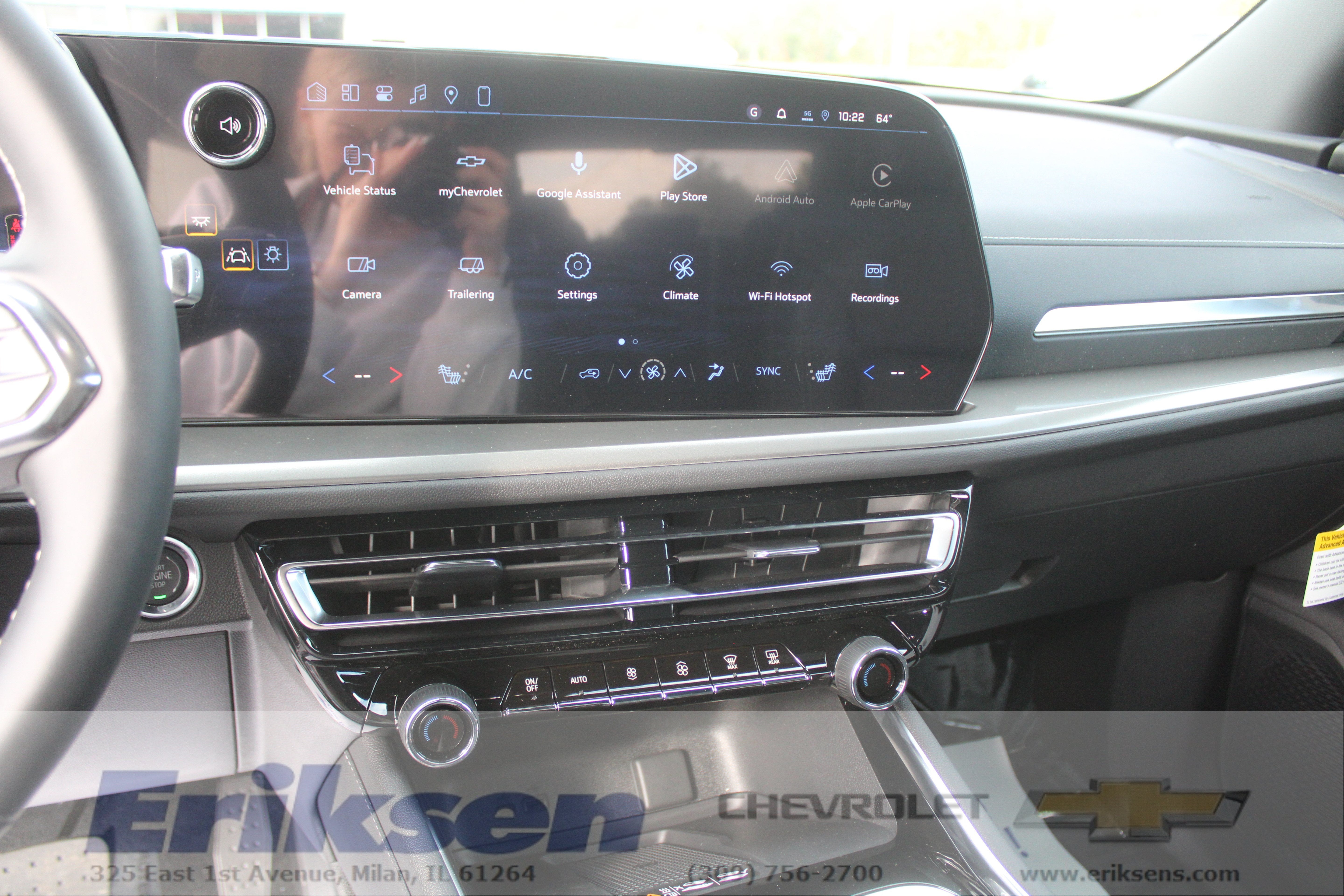 2027 Chevrolet Traverse LT - Photo 14