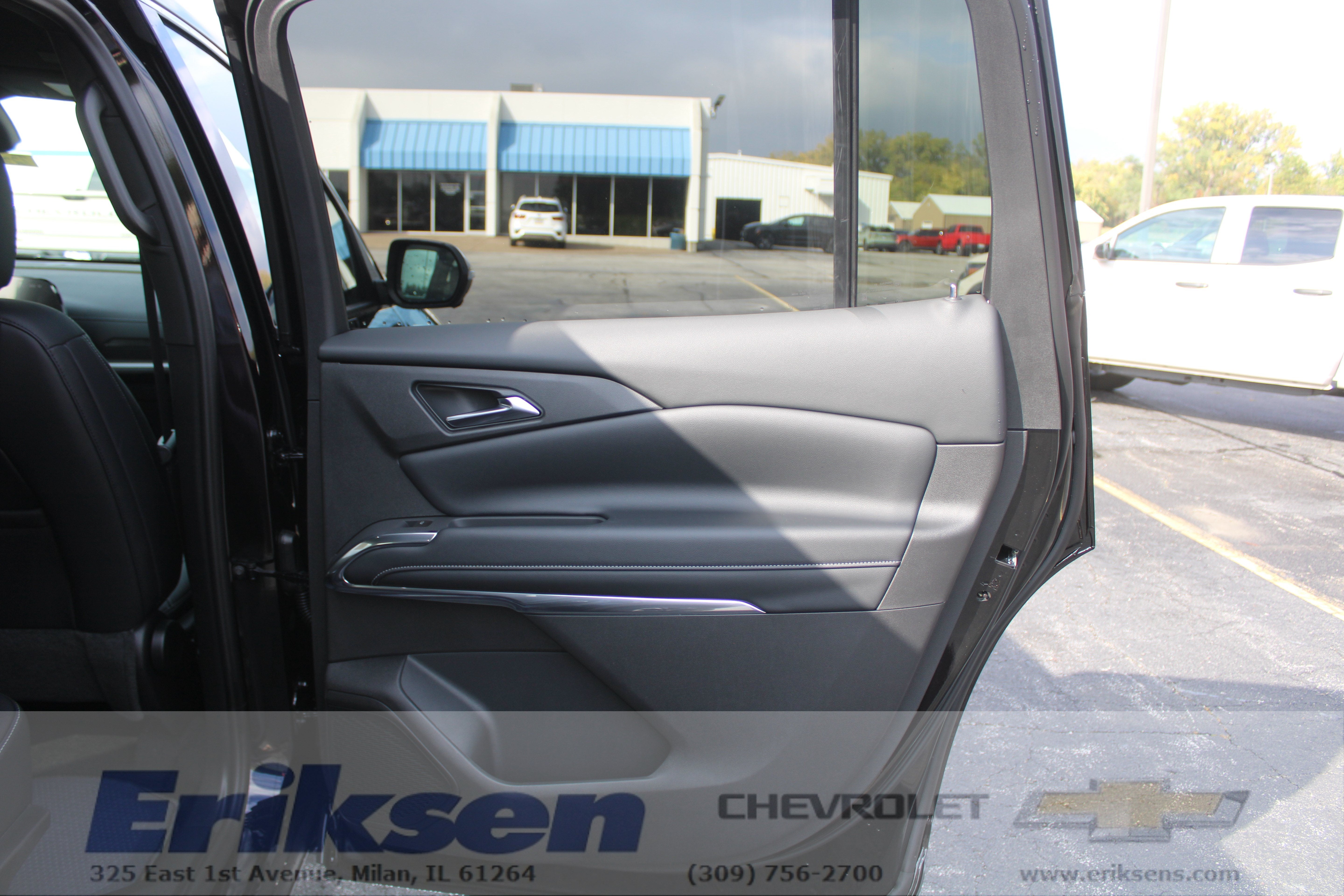 2027 Chevrolet Traverse LT - Photo 26