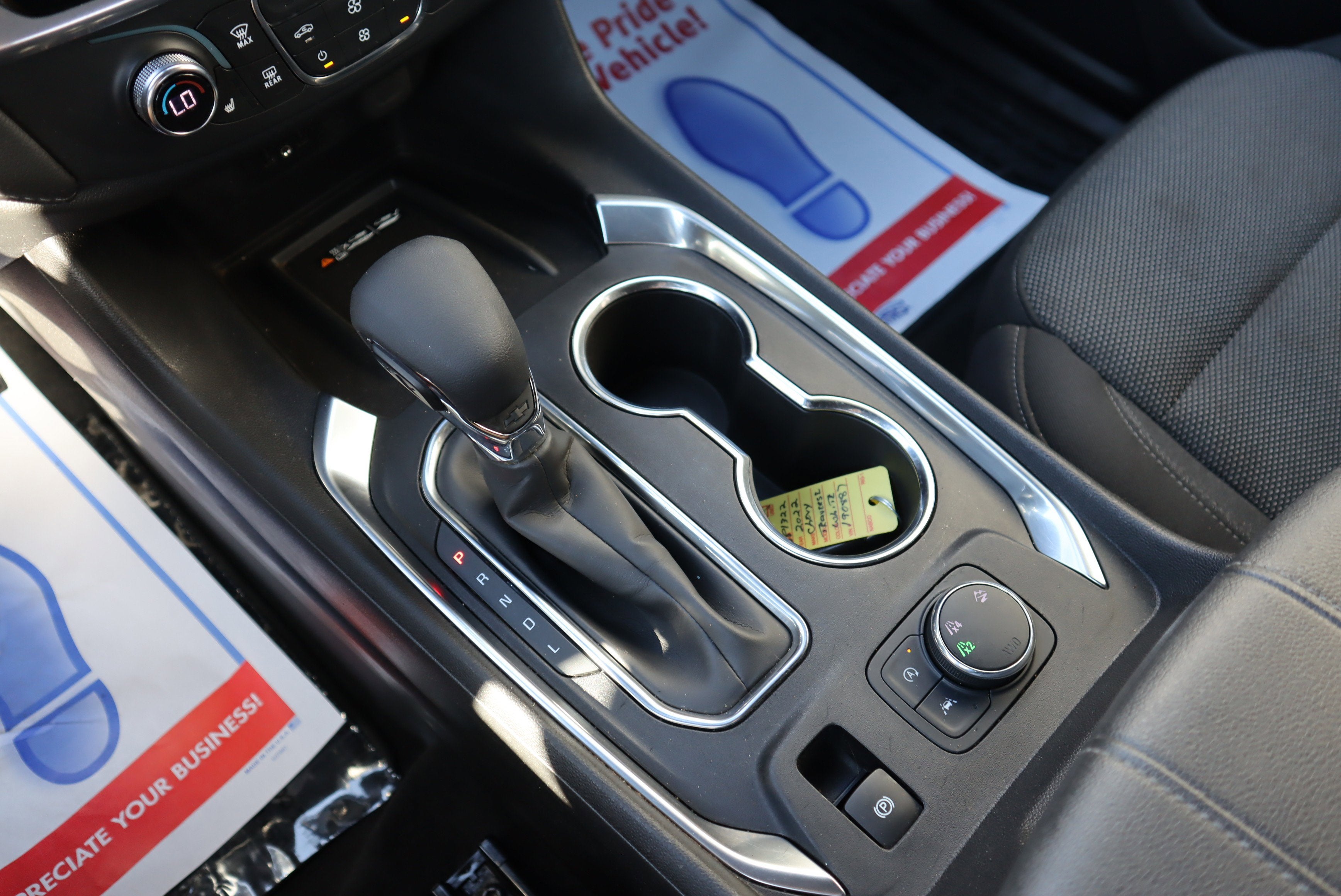 2022 Chevrolet Traverse LT Cloth