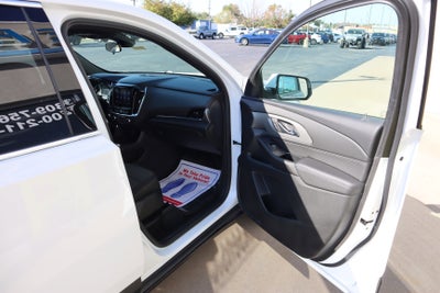 2022 Chevrolet Traverse LT Cloth