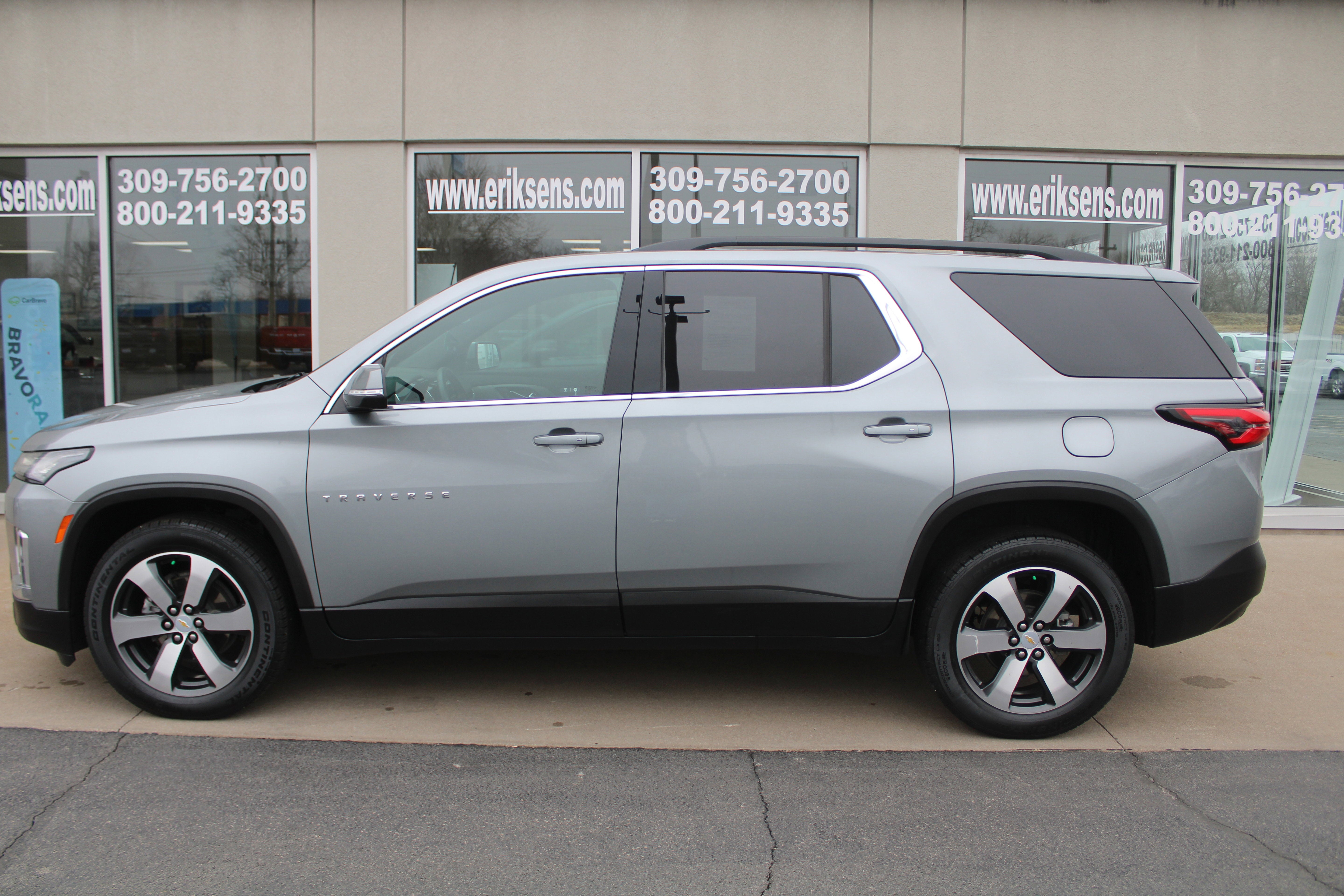 2023 Chevrolet Traverse LT Leather
