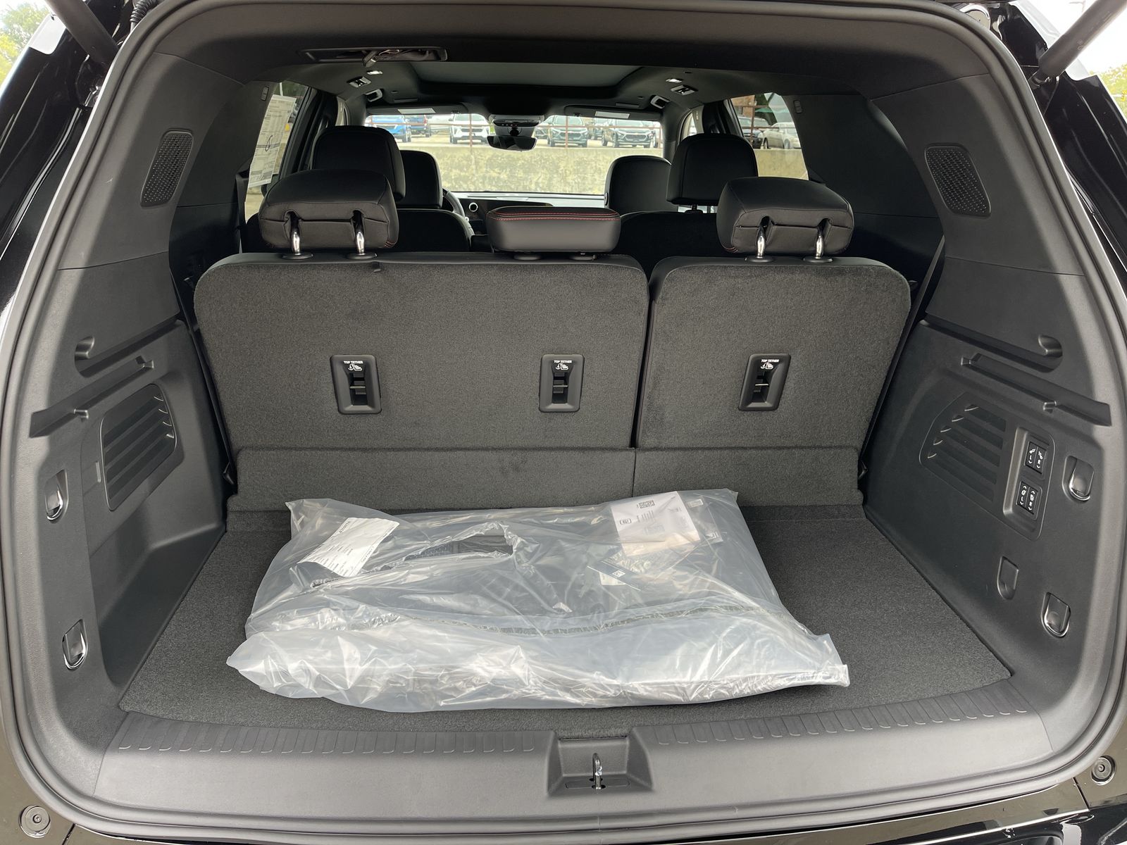 2027 Chevrolet Traverse RS