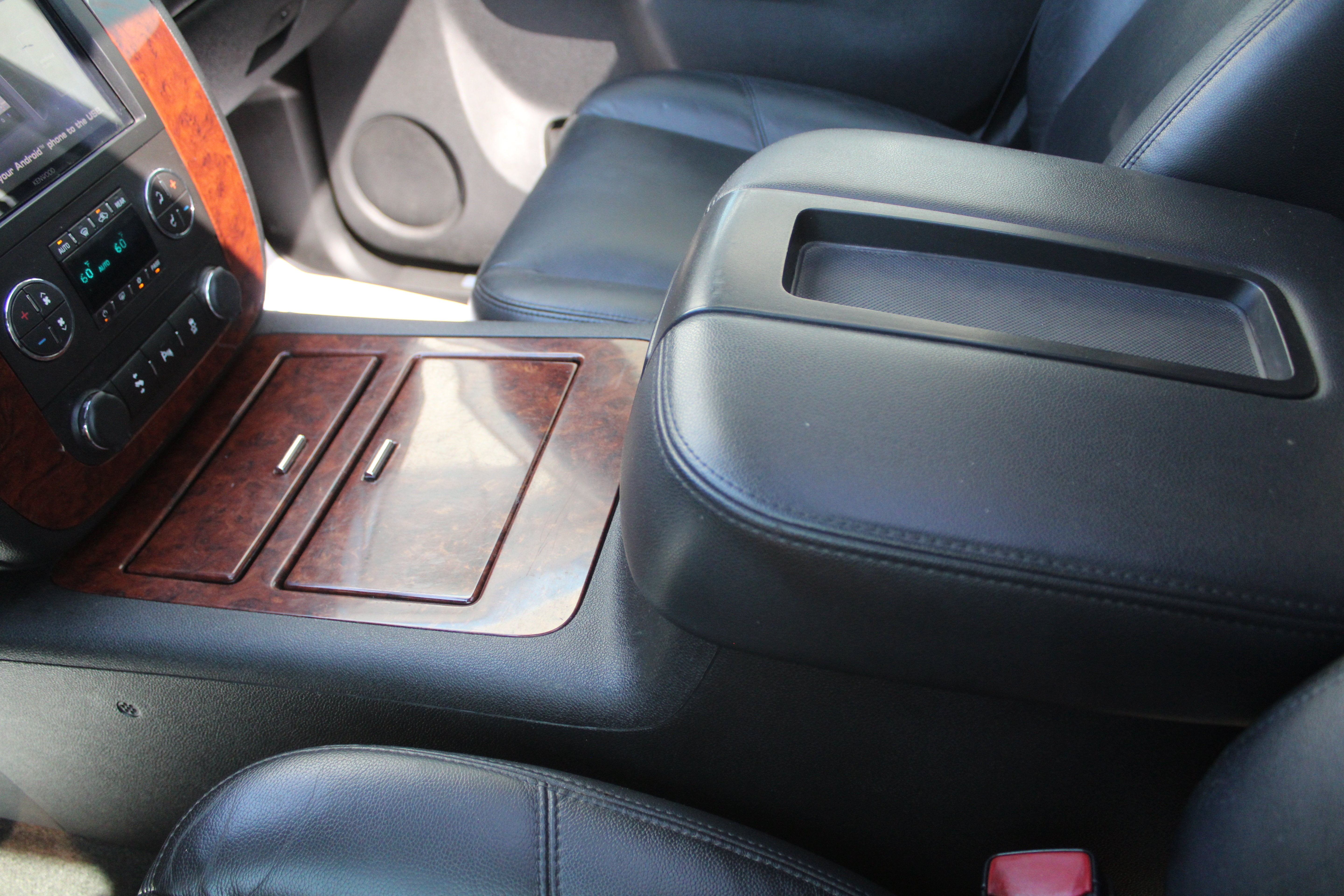 2014 Chevrolet Suburban LTZ
