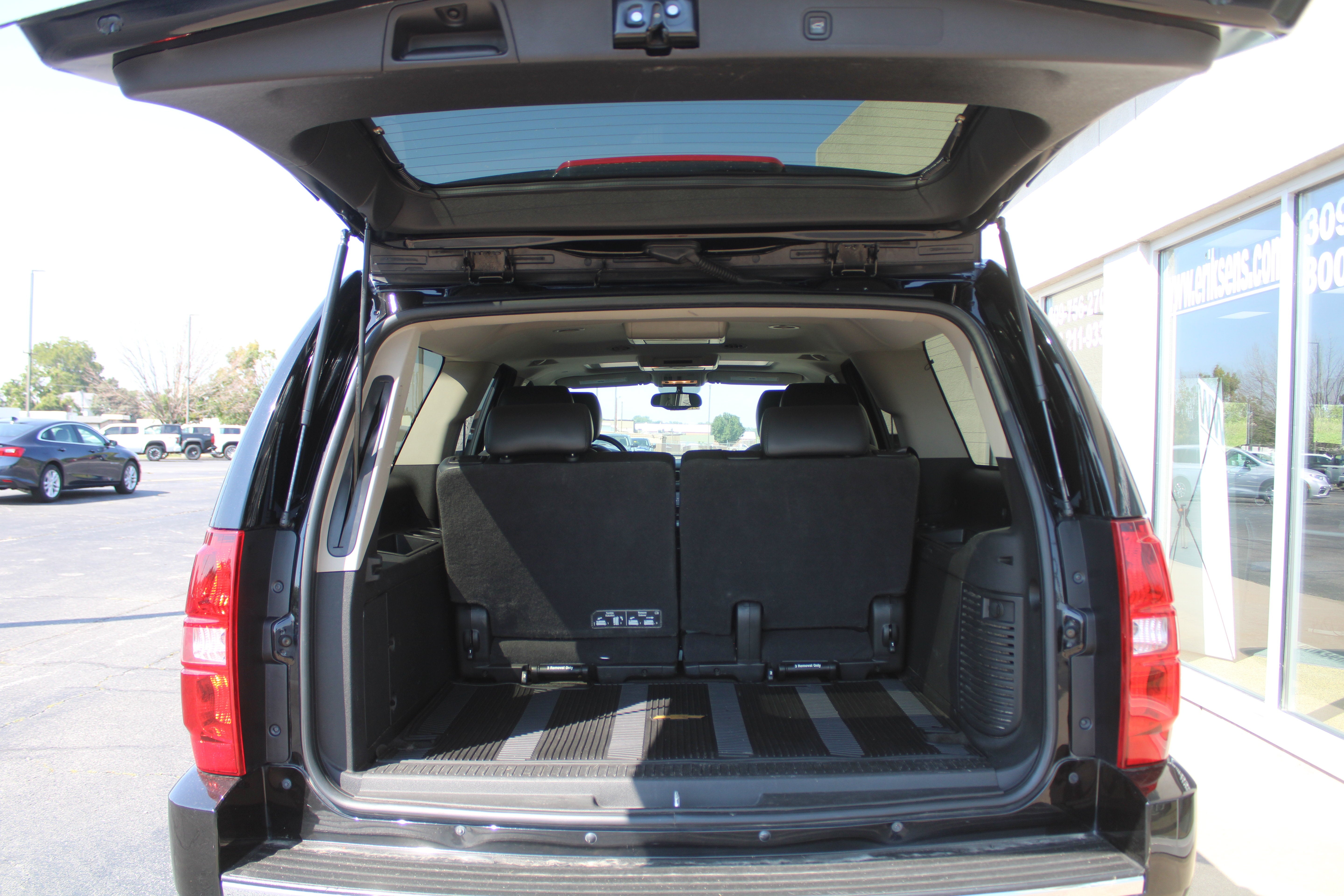 2014 Chevrolet Suburban LTZ