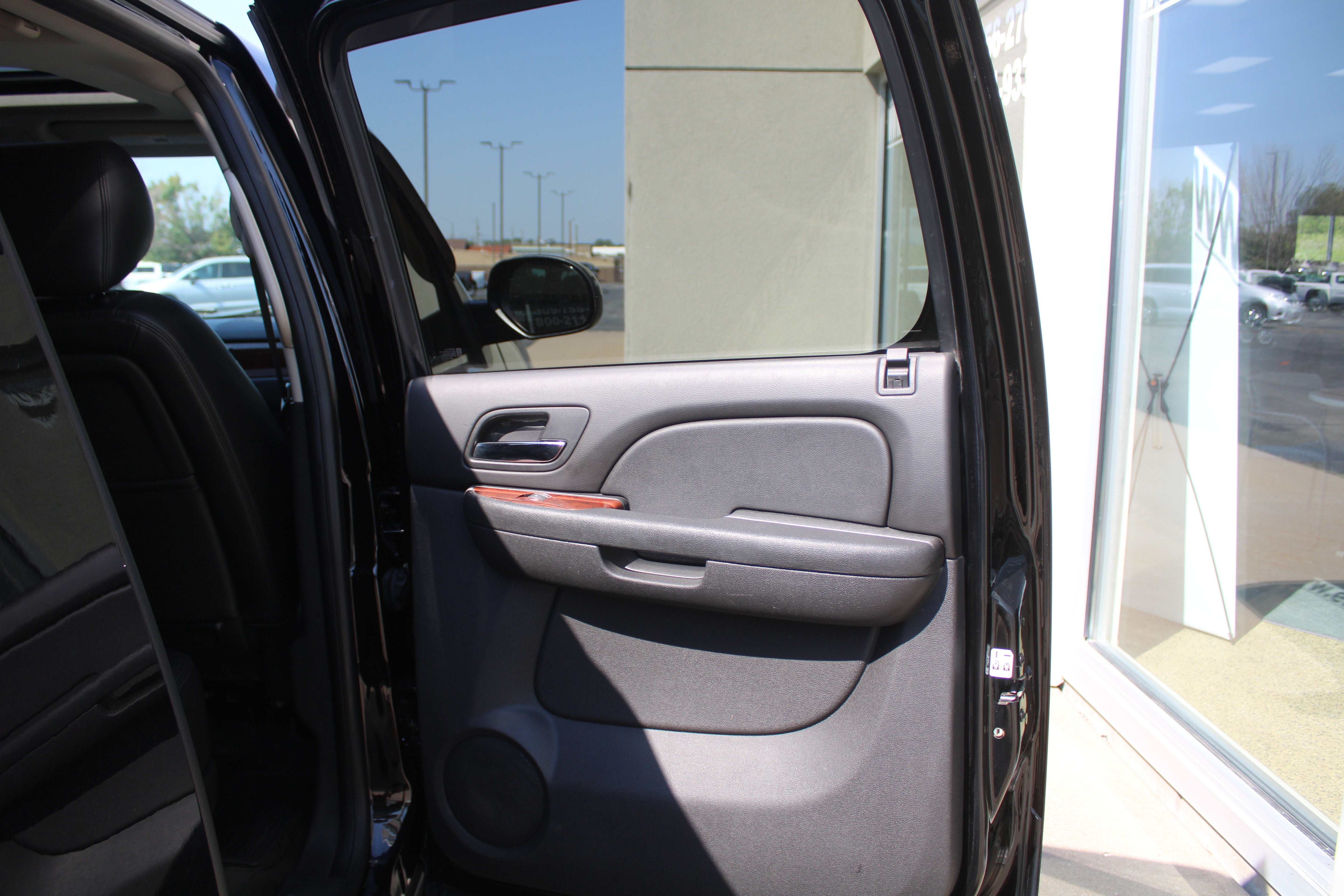 2014 Chevrolet Suburban LTZ