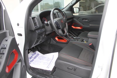 2023 Nissan Frontier Crew Cab PRO-4X 4x4