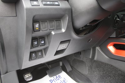 2023 Nissan Frontier Crew Cab PRO-4X 4x4