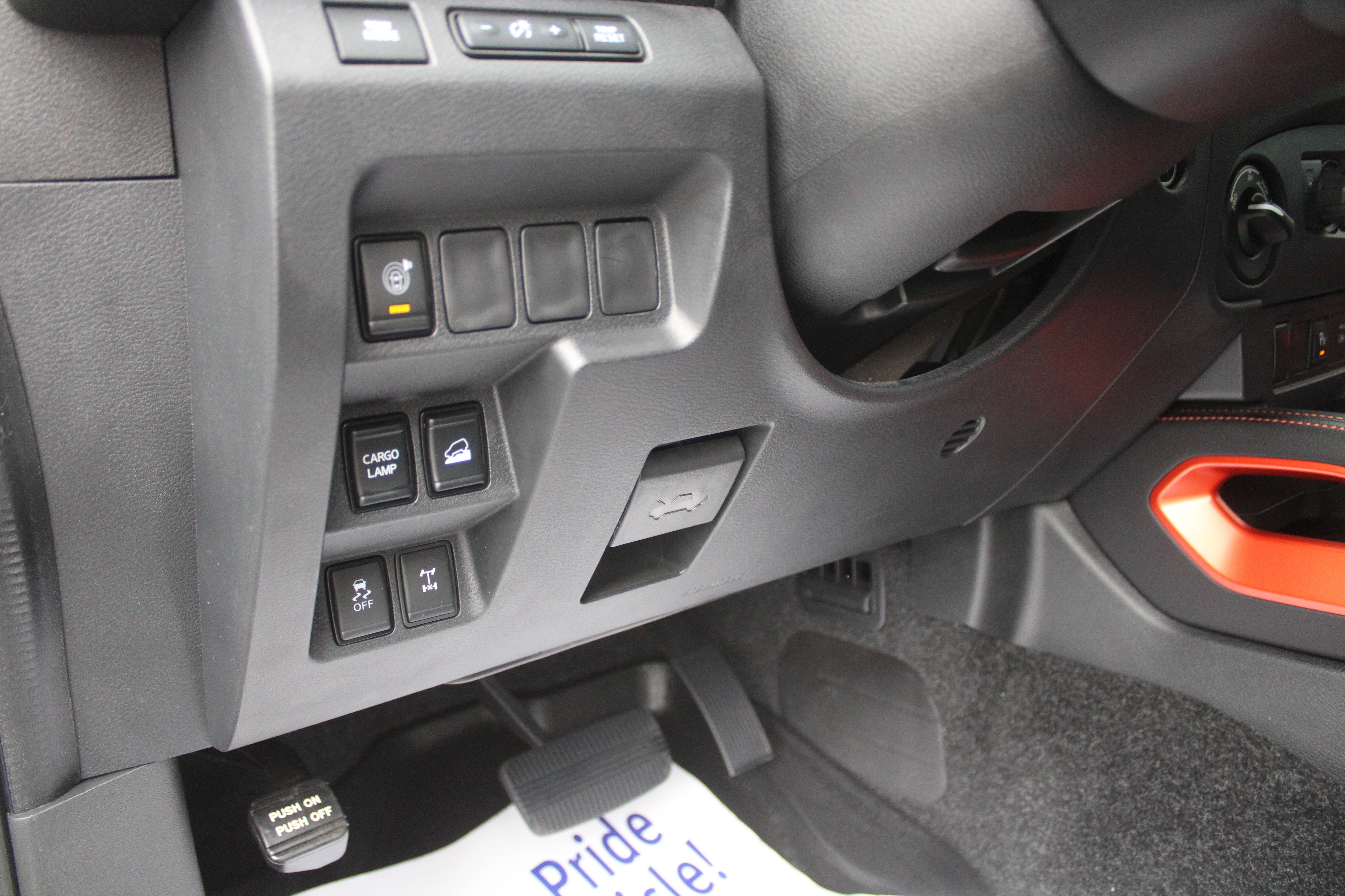 2023 Nissan Frontier Crew Cab PRO-4X 4x4